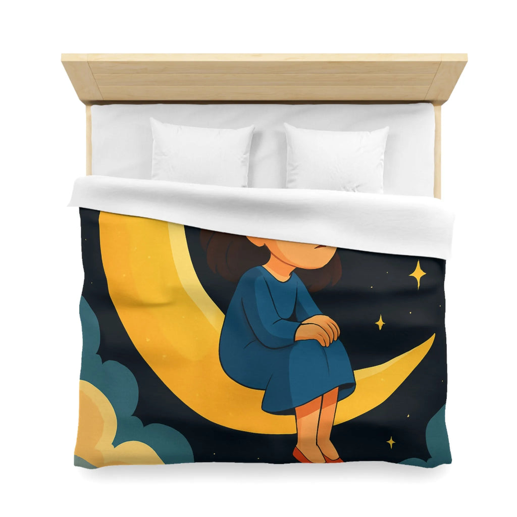 Housse de couette avec lune jaune, ciel étoilé et fille pensive en bleu
