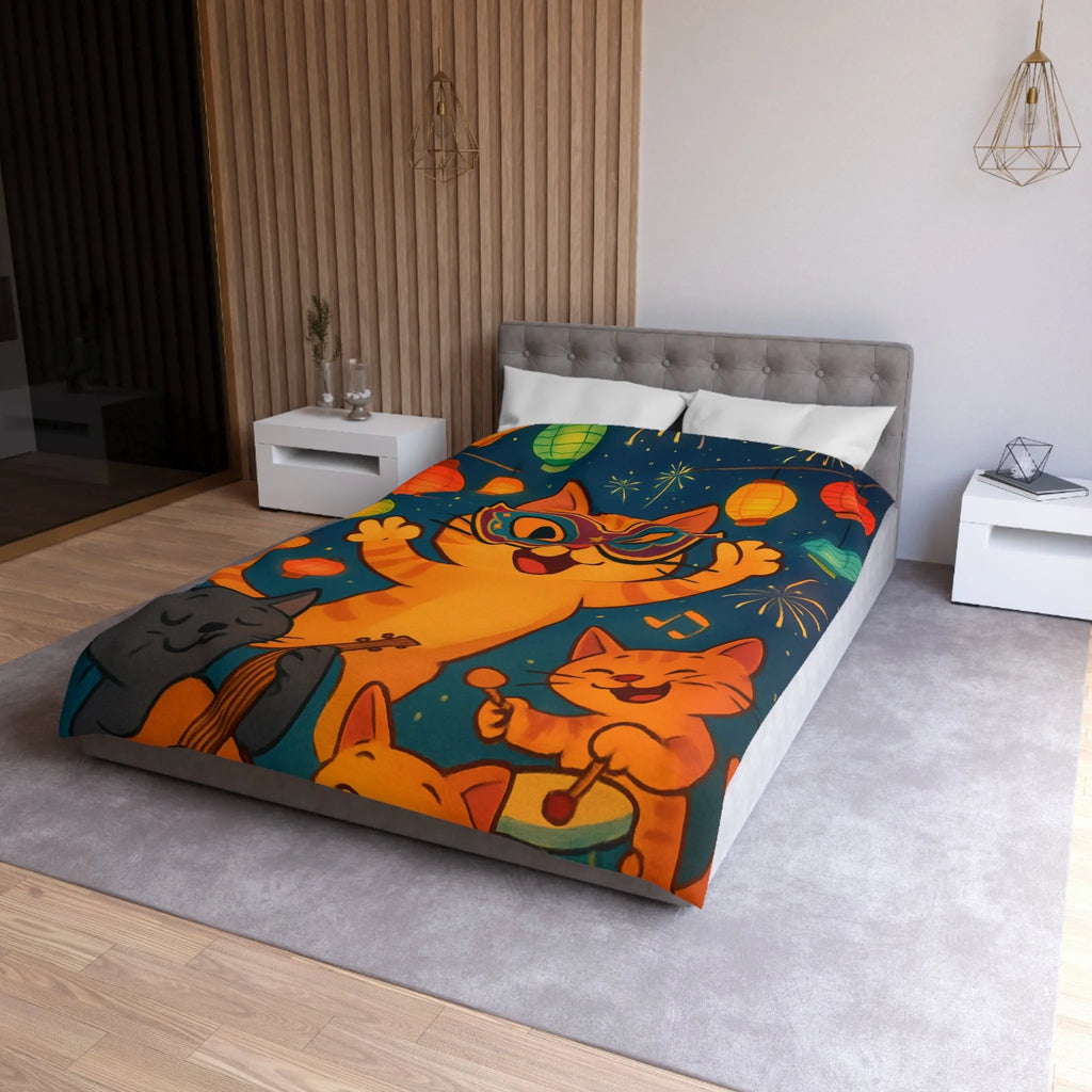 Housse de couette festive avec chats joyeux, feux d'artifice et lanternes colorées