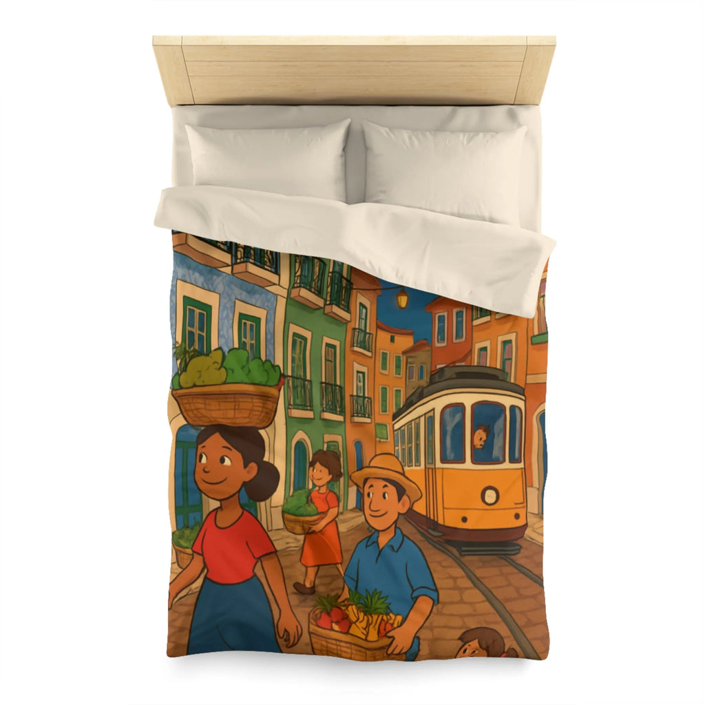 Housse de Couette Colorée Illustrant Scène Vibrante de Rue avec Tramway et Marché