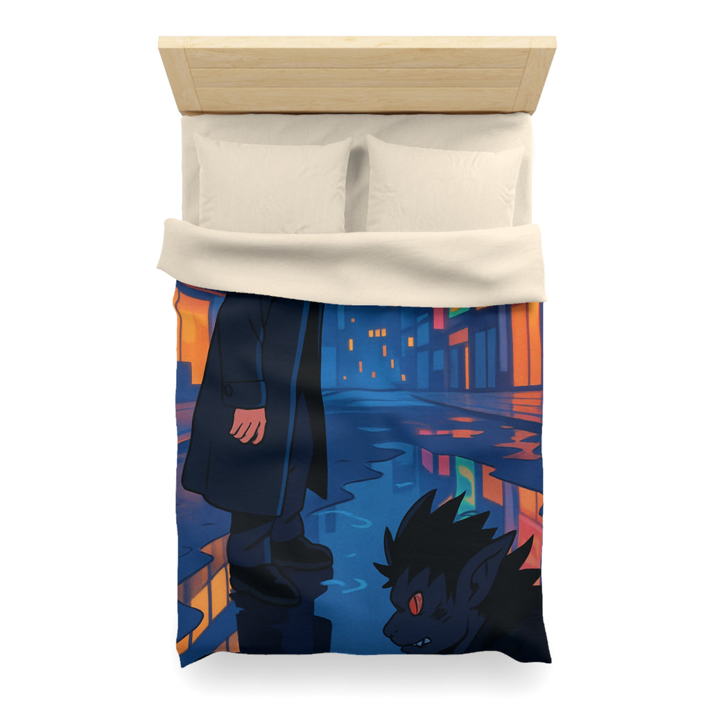 Housse de couette urbaine avec reflet mystérieux dans une rue animée la nuit