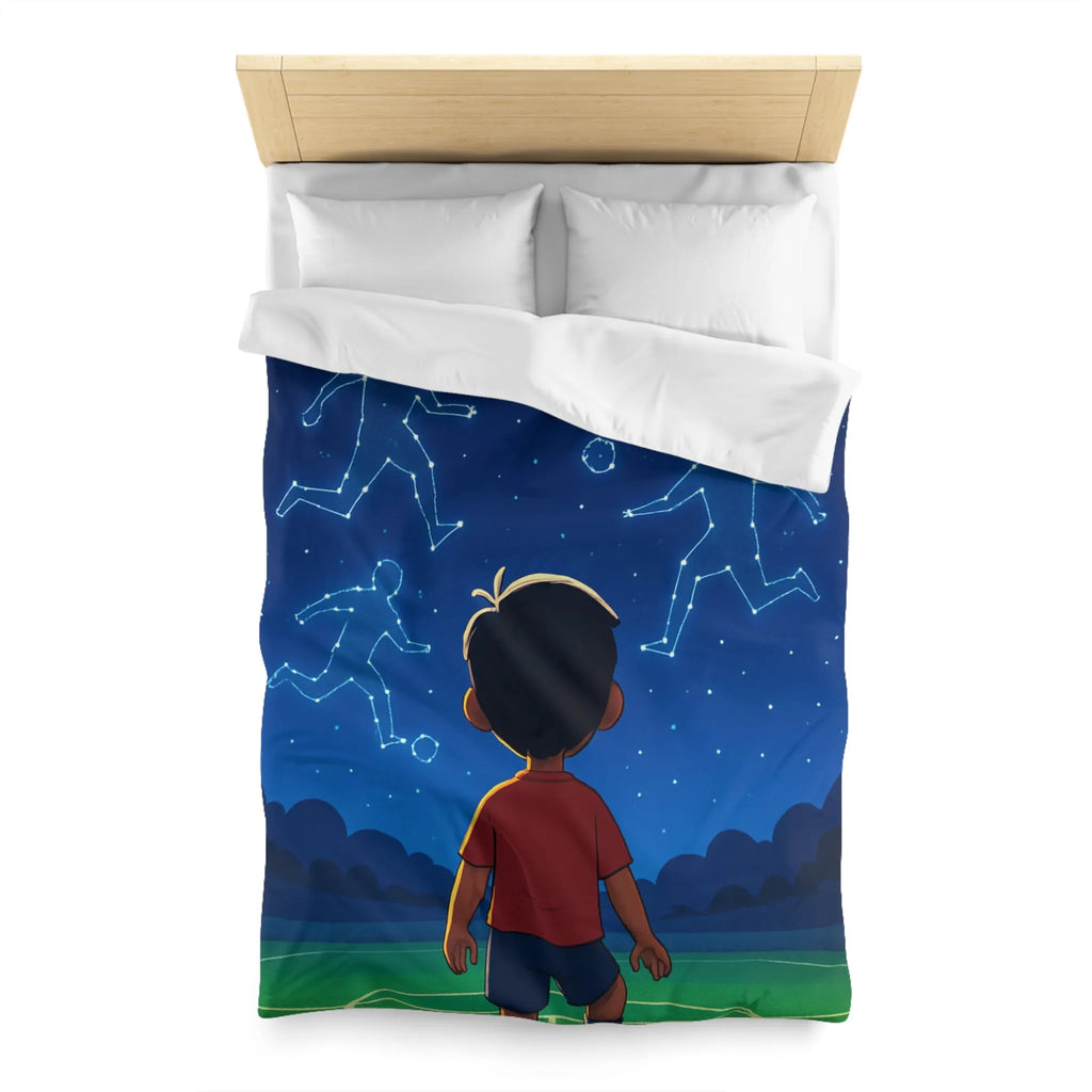 Housse de couette étoilée avec enfant rêvant de football sous ciel constellé