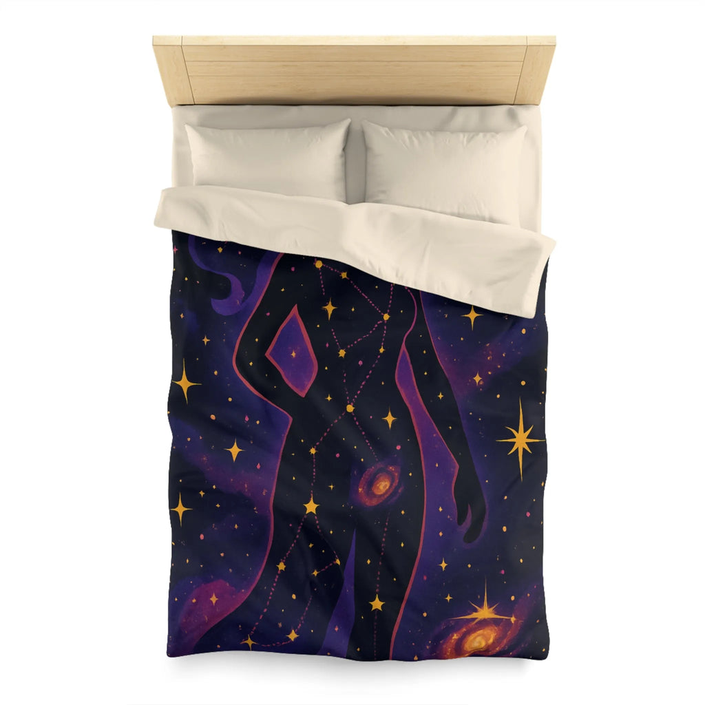 Housse de couette artistique silhouette femme constellation étoiles nébuleuses ambiance cosmique