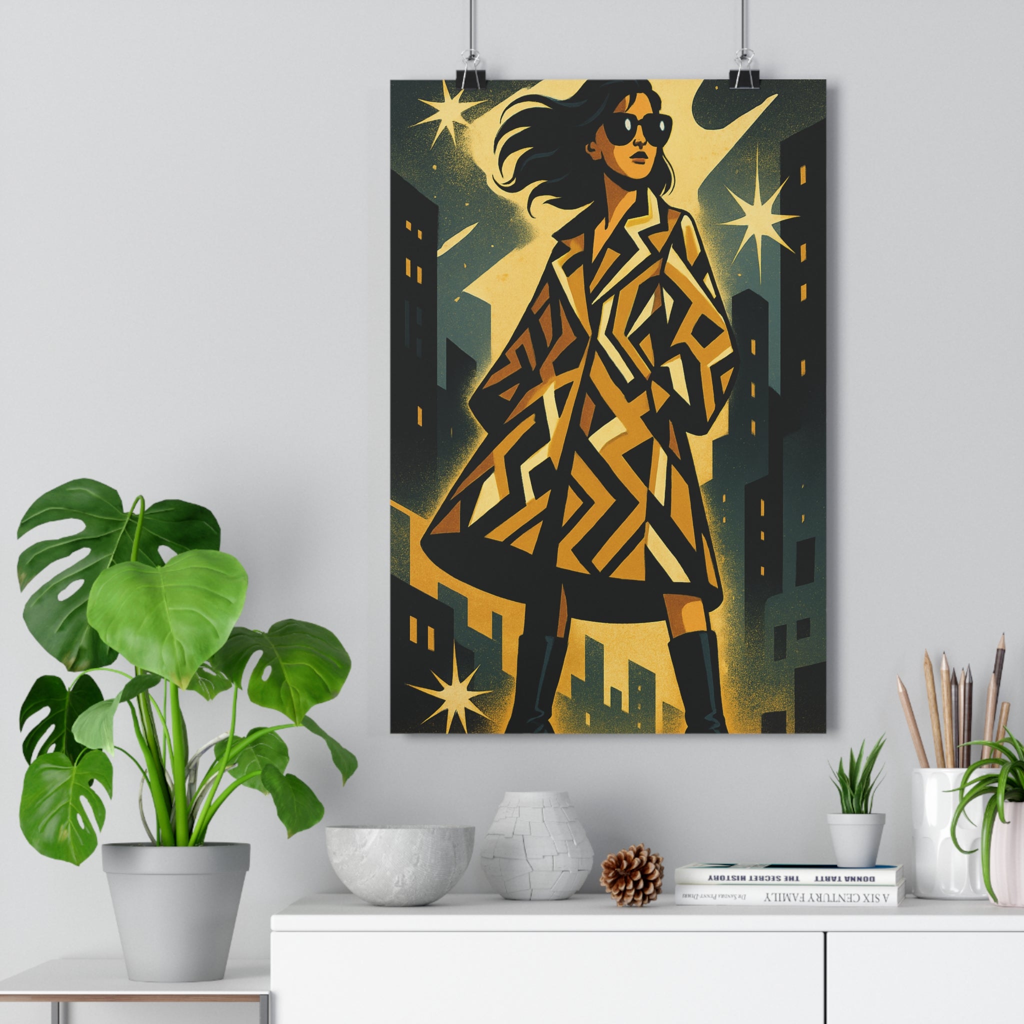 Poster décoratif moderne cartoon jaune noir salon bureau style mystique ambiance dynamique femme élégante