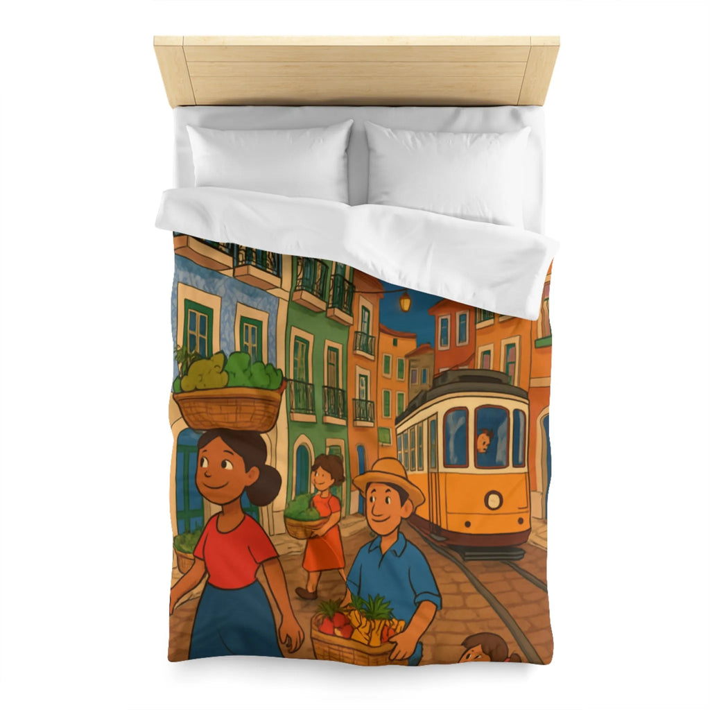 Housse de Couette Colorée Illustrant Scène Vibrante de Rue avec Tramway et Marché