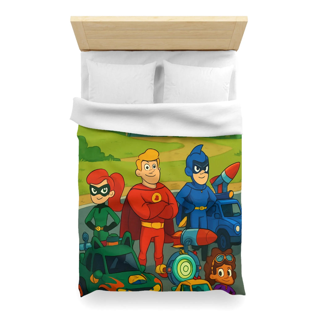 Housse de couette enfant avec super-héros et véhicules colorés dans paysage cartoon vibrant