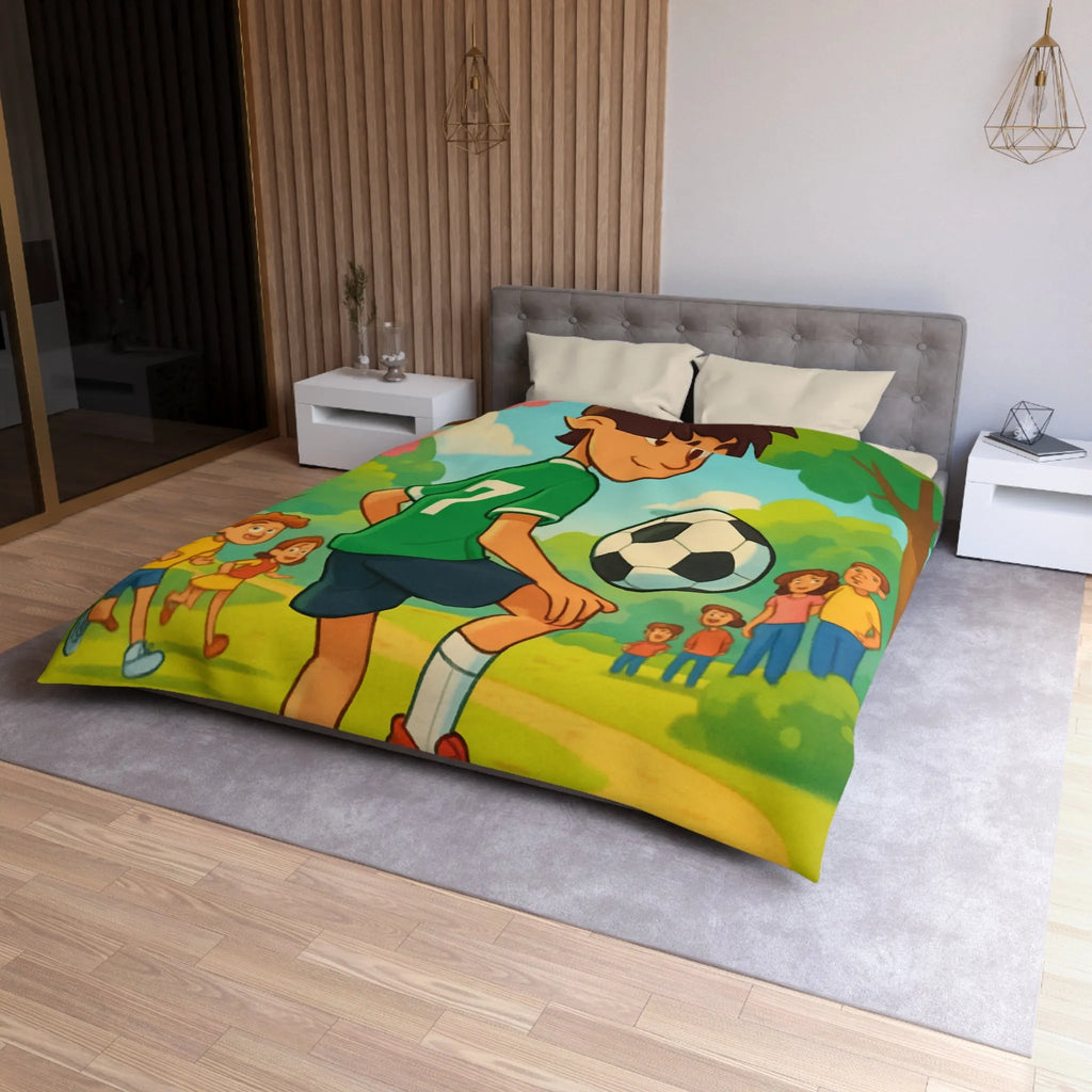 'Housse de couette enfant : garçon jouant au football dans parc coloré et animé'