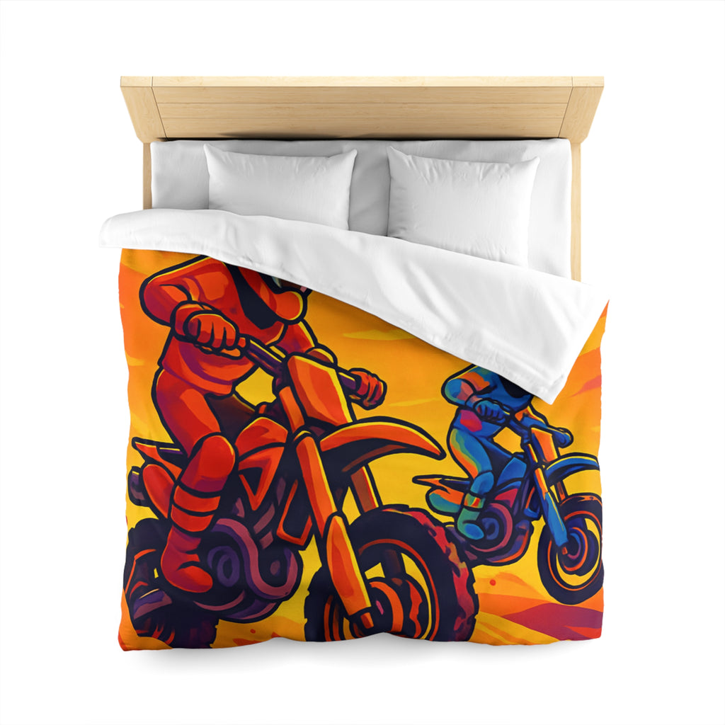 Housse de couette moto aventure: dynamique, couleurs vives, coucher de soleil dramatique