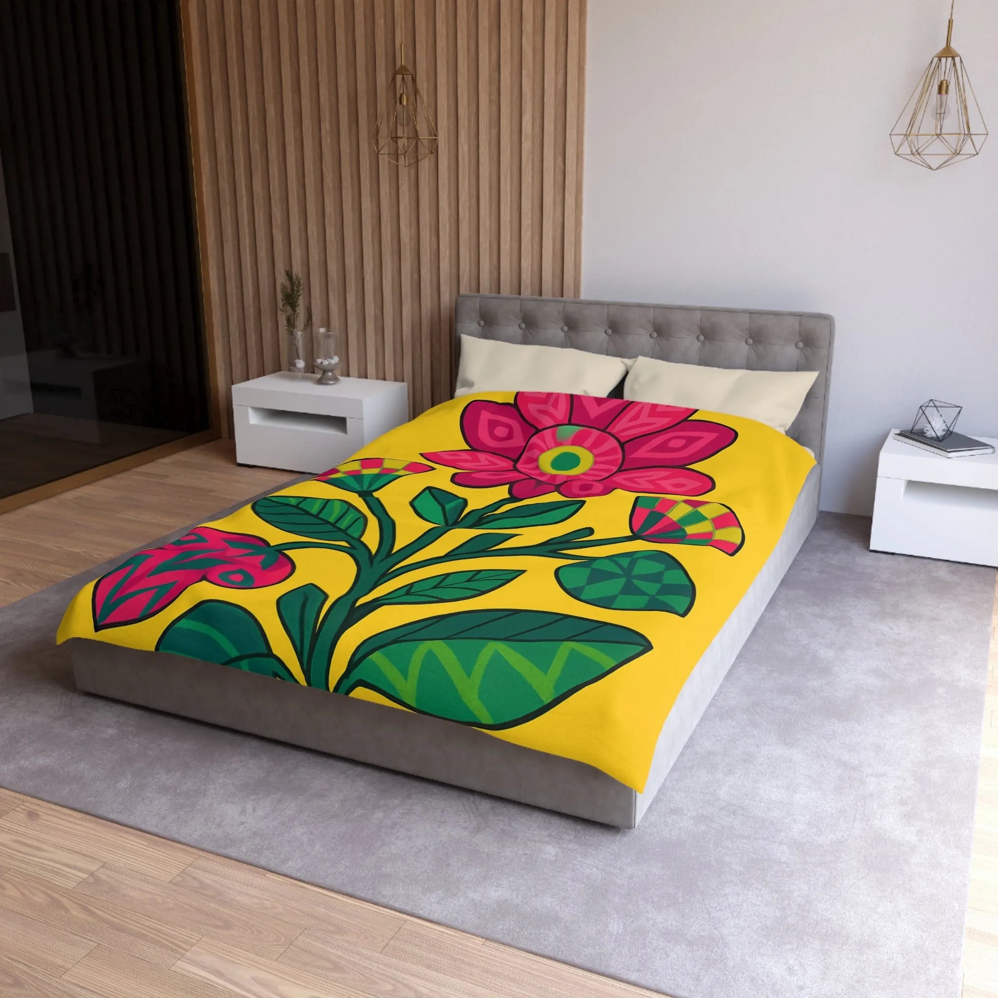 Housse de couette florale vibrante avec grandes fleurs rouges et feuilles vertes sur fond jaune