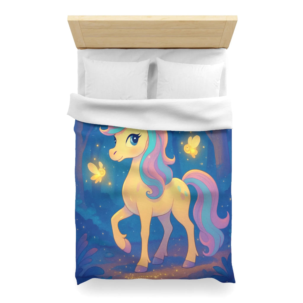 Housse de couette avec licorne féerique et lucioles dans une forêt enchantée