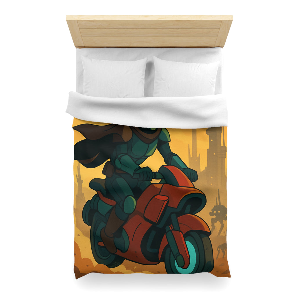 Housse de couette moto futuriste avec pilote en armure et paysage urbain orange