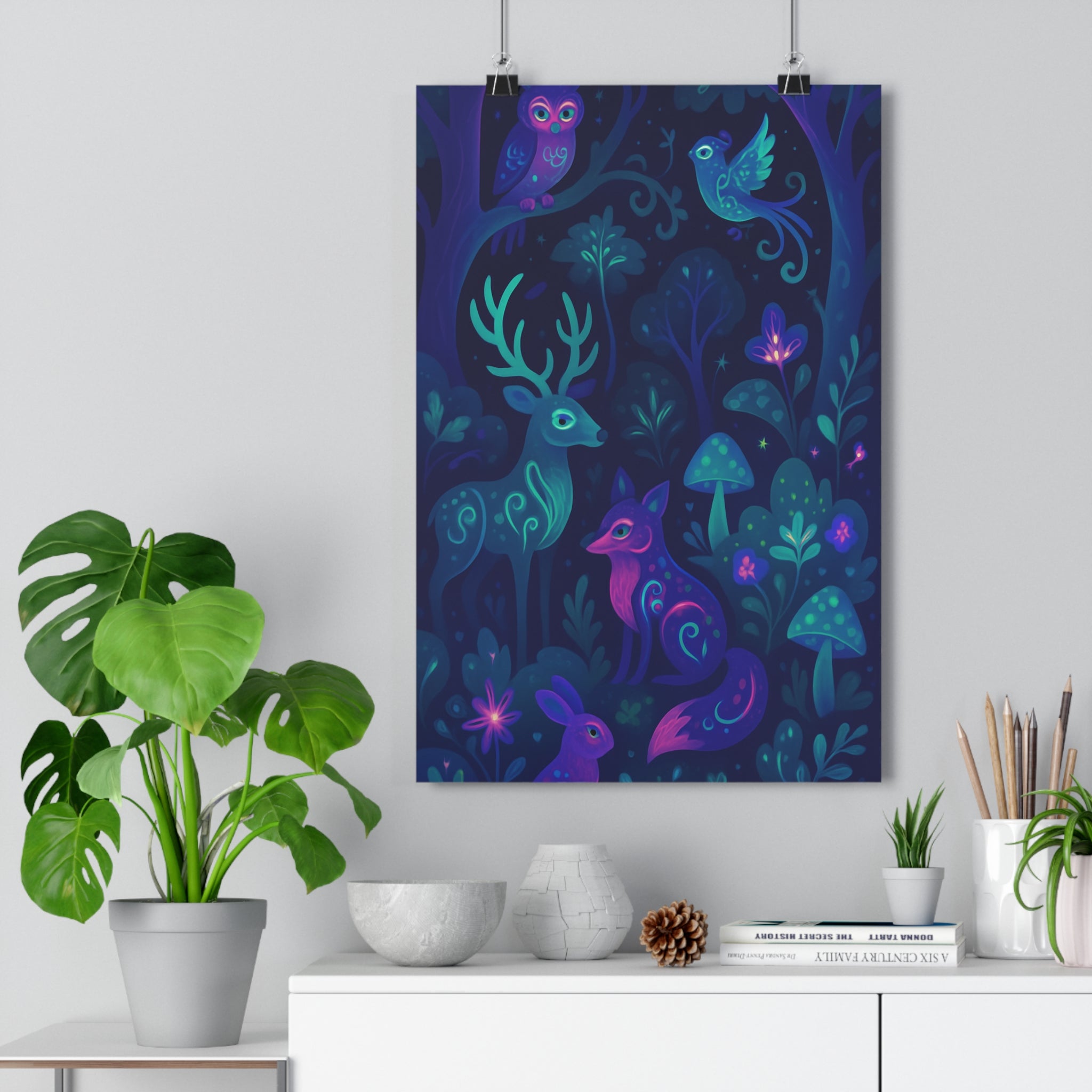 Poster décoratif cartoon féerique bleu violet vert chambre enfant forêt magique cerf renard hibou