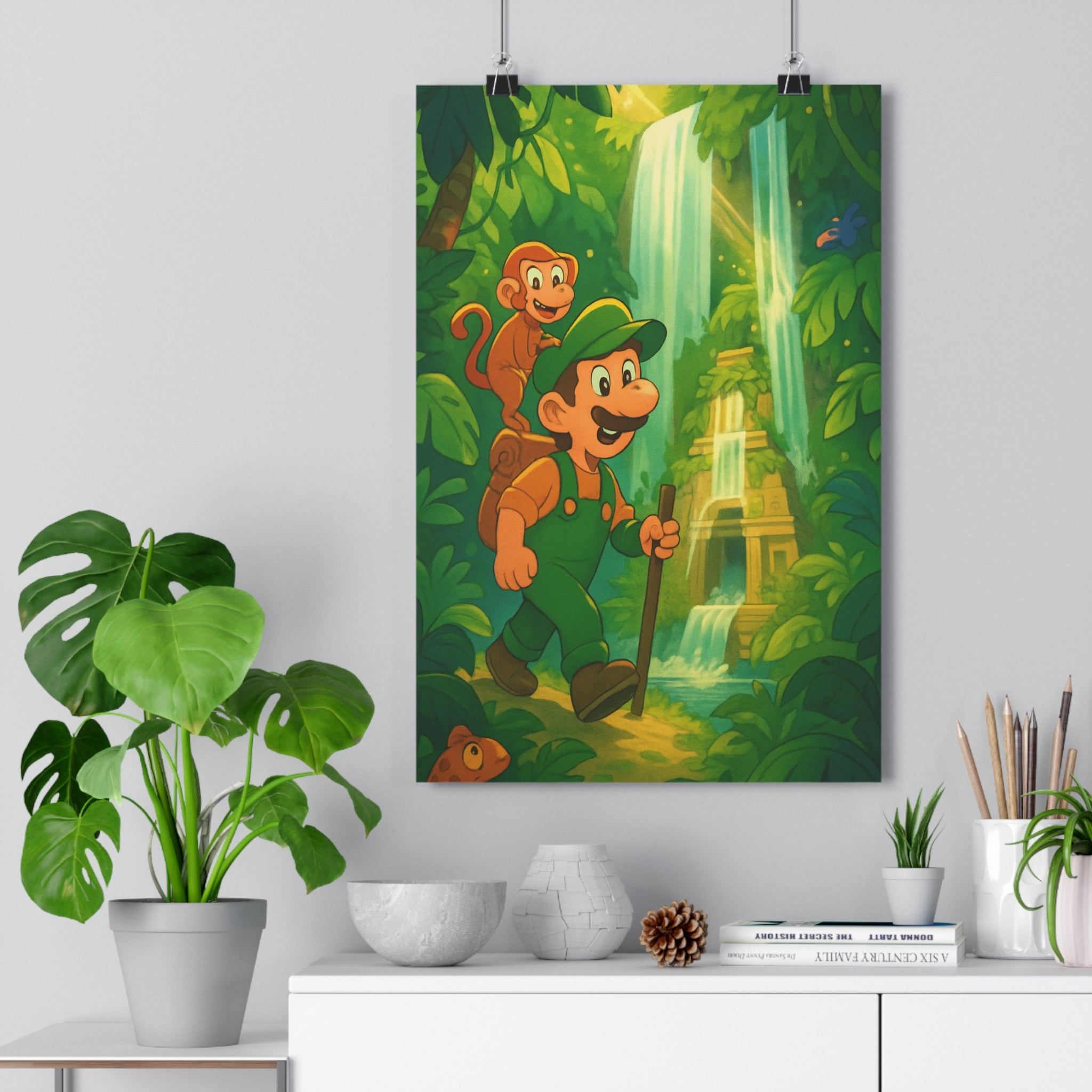 Poster décoratif jungle vert jaune aventure mystique enfant chambre joyeux personnage cascade singe exotique
