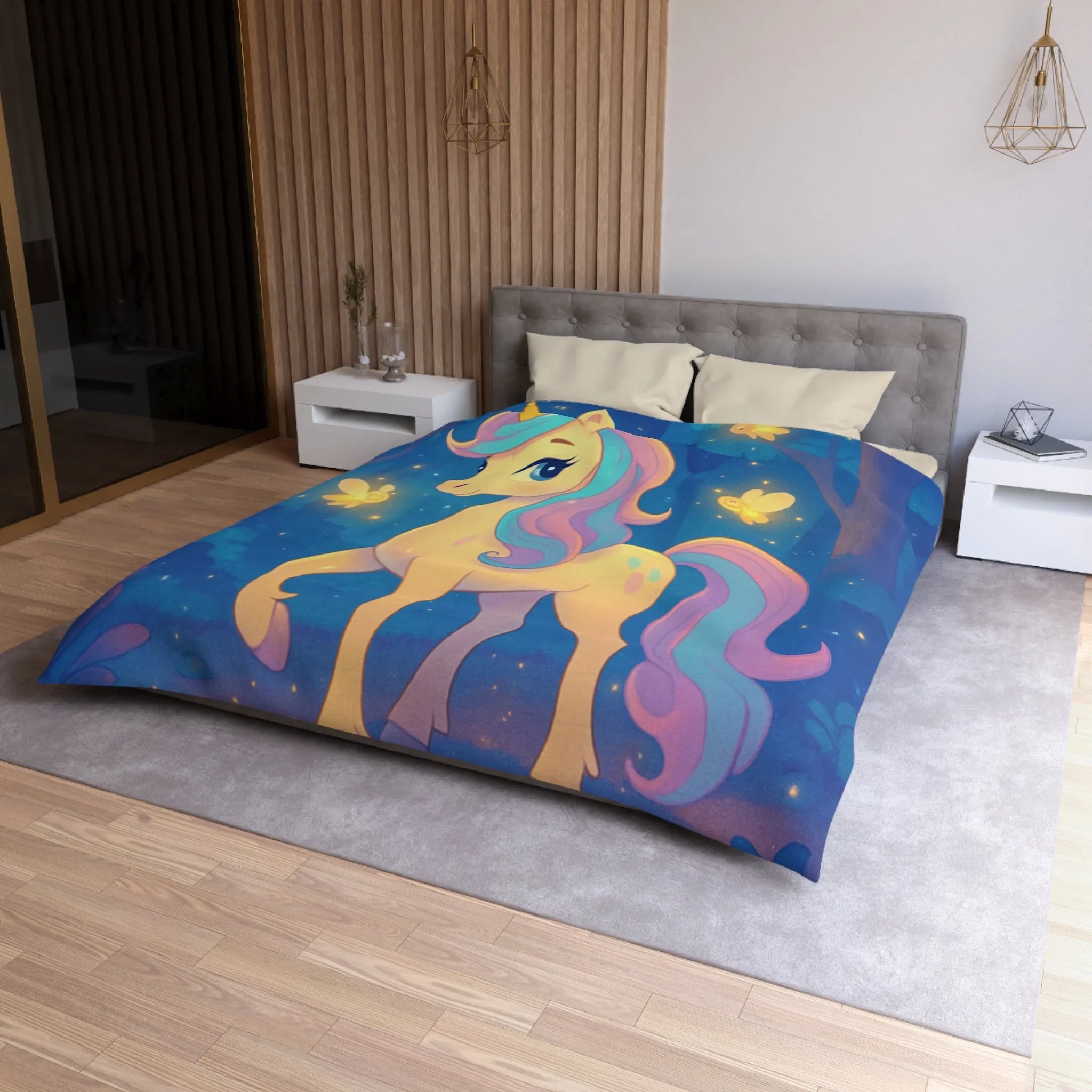 Housse de couette avec licorne féerique et lucioles dans une forêt enchantée