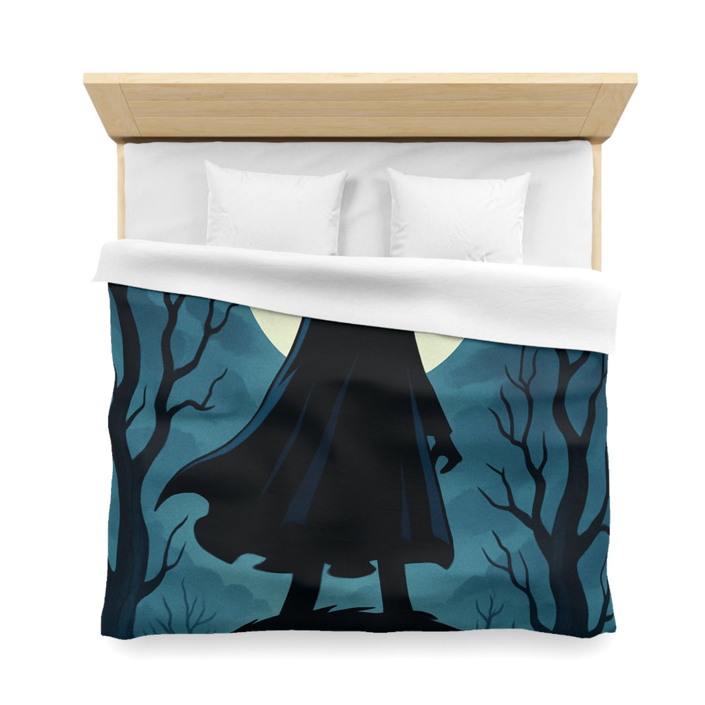 Plongez dans une scène nocturne mystérieuse avec silhouette et hibou sous lune pleine