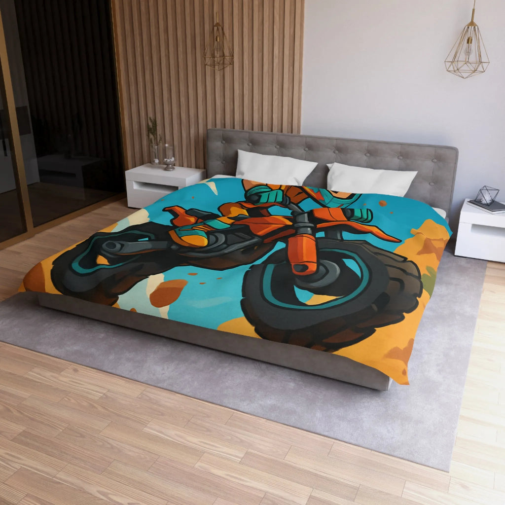 Housse de couette enfant motocross orange avec paysage montagneux et ciel bleu vif