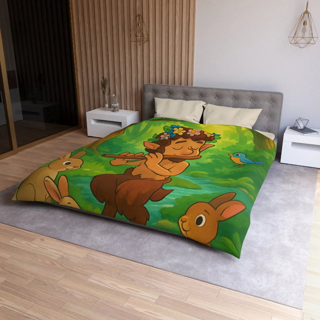 Housse de couette enchantée avec faune légendaire jouant de la flûte au milieu des bois