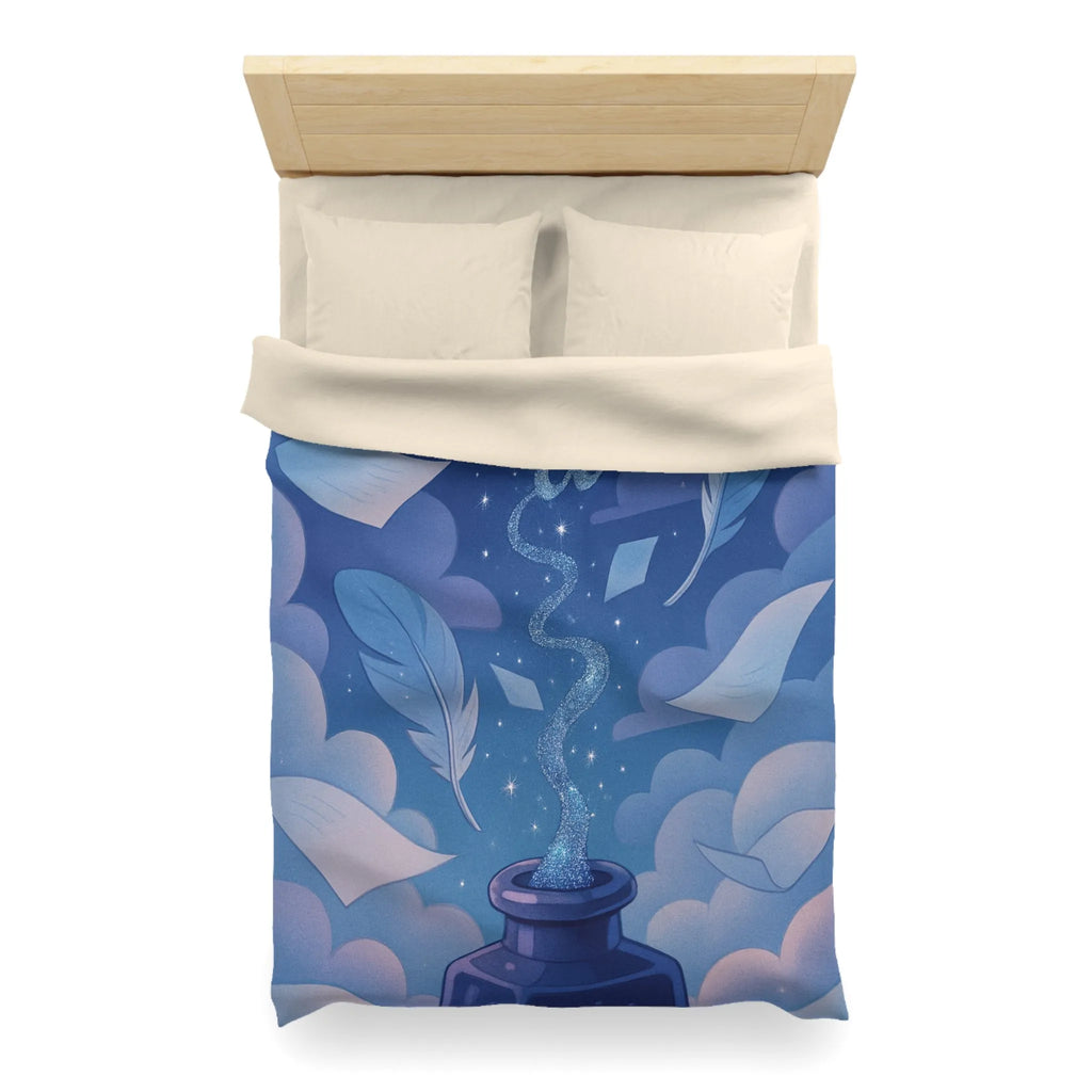 Housse de couette magique avec encre flottante, plumes et nuages rêveurs bleutés