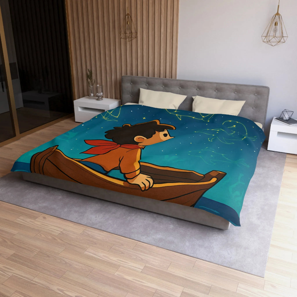 Enfant rêveur explorant les constellations marines lumineuses depuis un petit bateau paisible