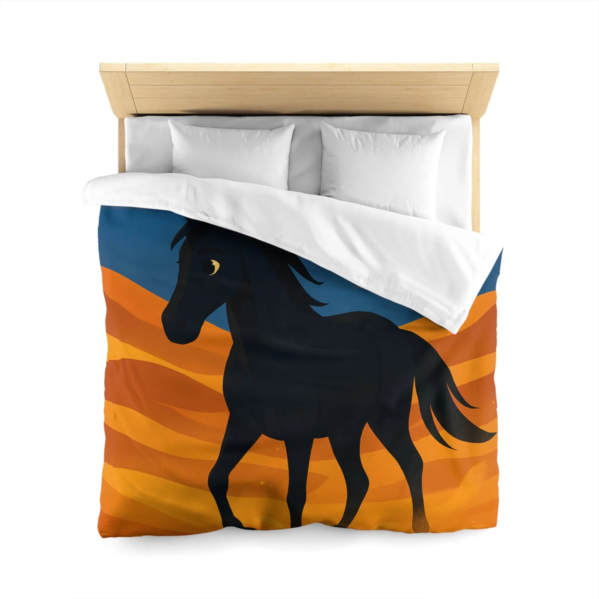 Housse de couette cheval noir galopant sur dunes dorées au crépuscule paisible