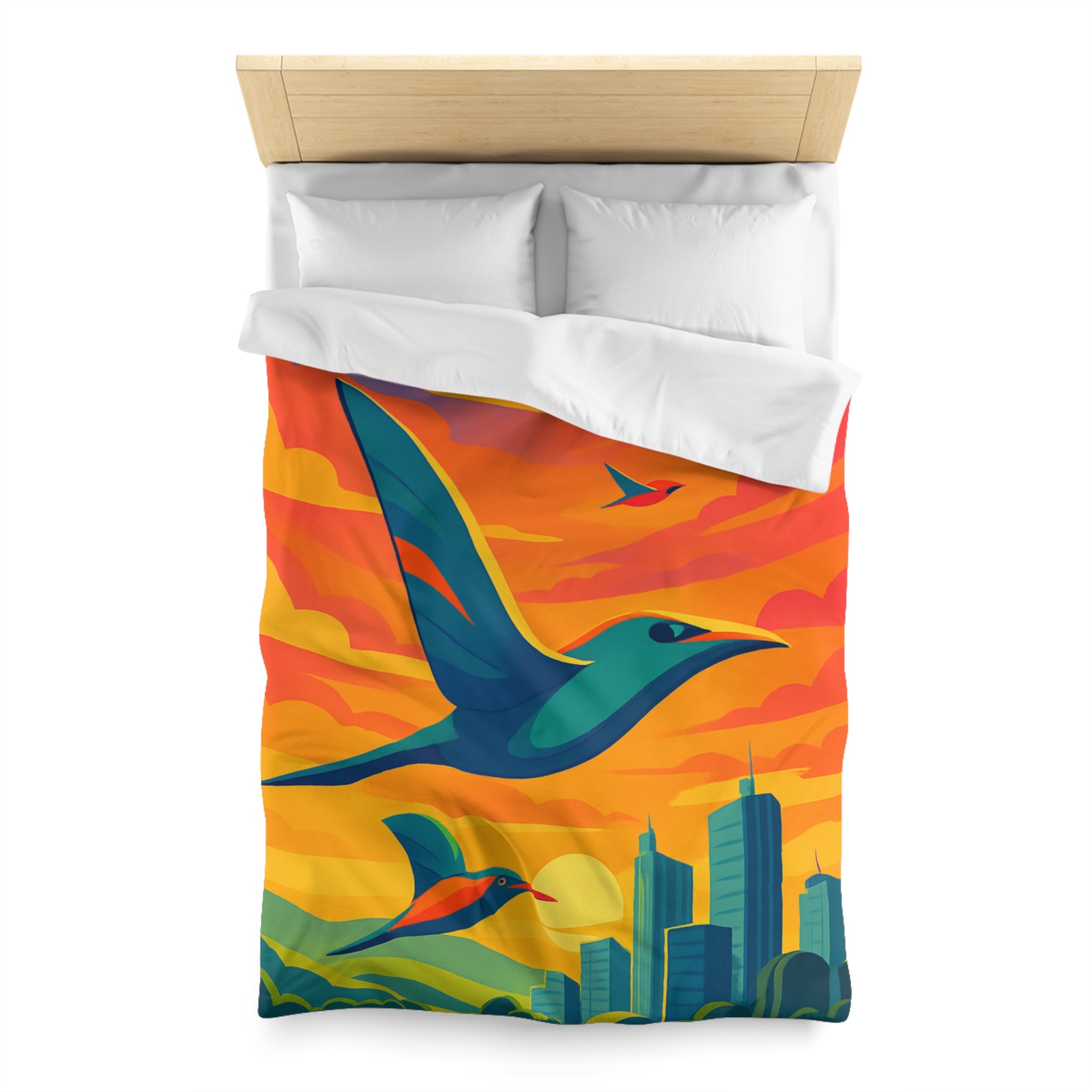 Housse de Couette Vibrante avec Oiseaux Volant au-dessus Champs et Ville au Crépuscule