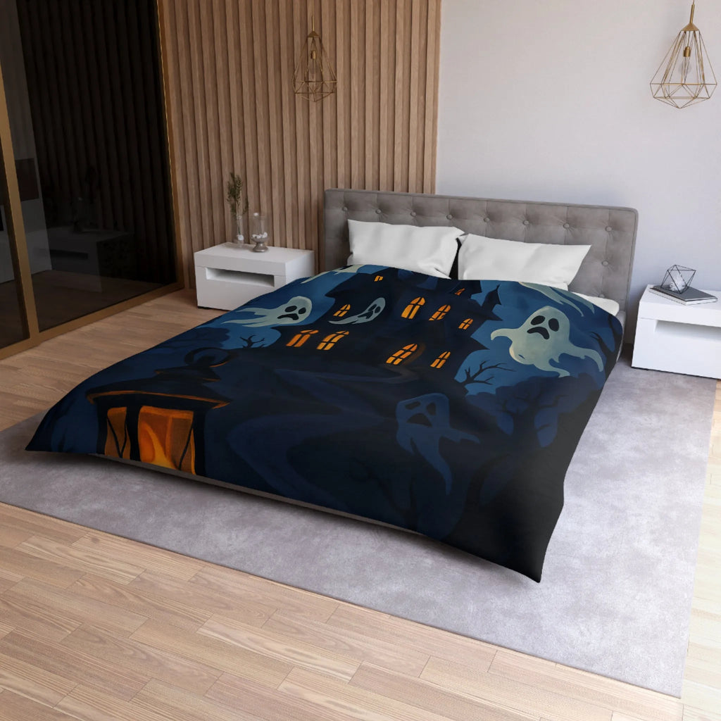 Housse de couette avec château hanté, fantômes, ciel orageux et lanterne mystérieuse