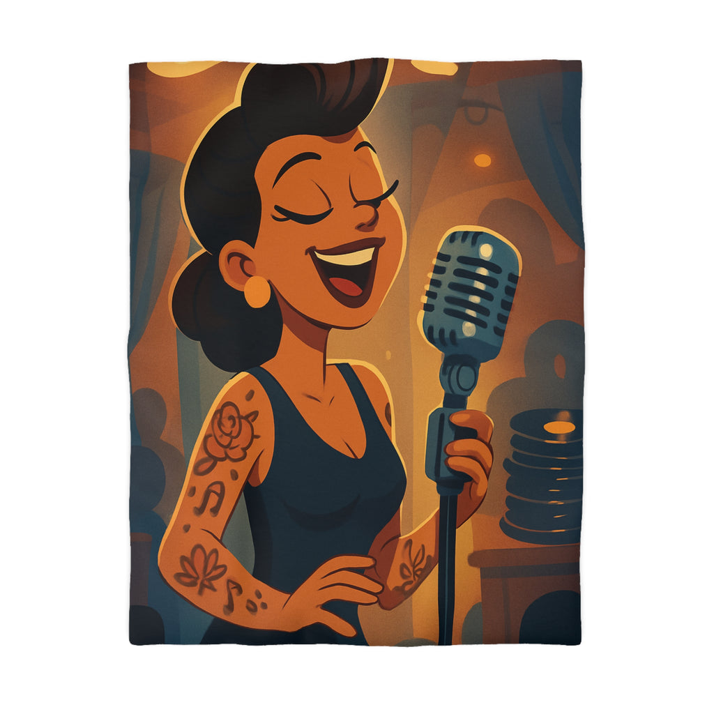 Housse de couette rétro avec chanteuse tatouée sous lumière vintage et micro classique