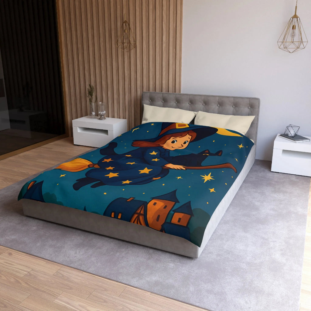 Housse de Couette Enfant Fantaisie Sorcière et Chat Noir sur Balai Nocturne