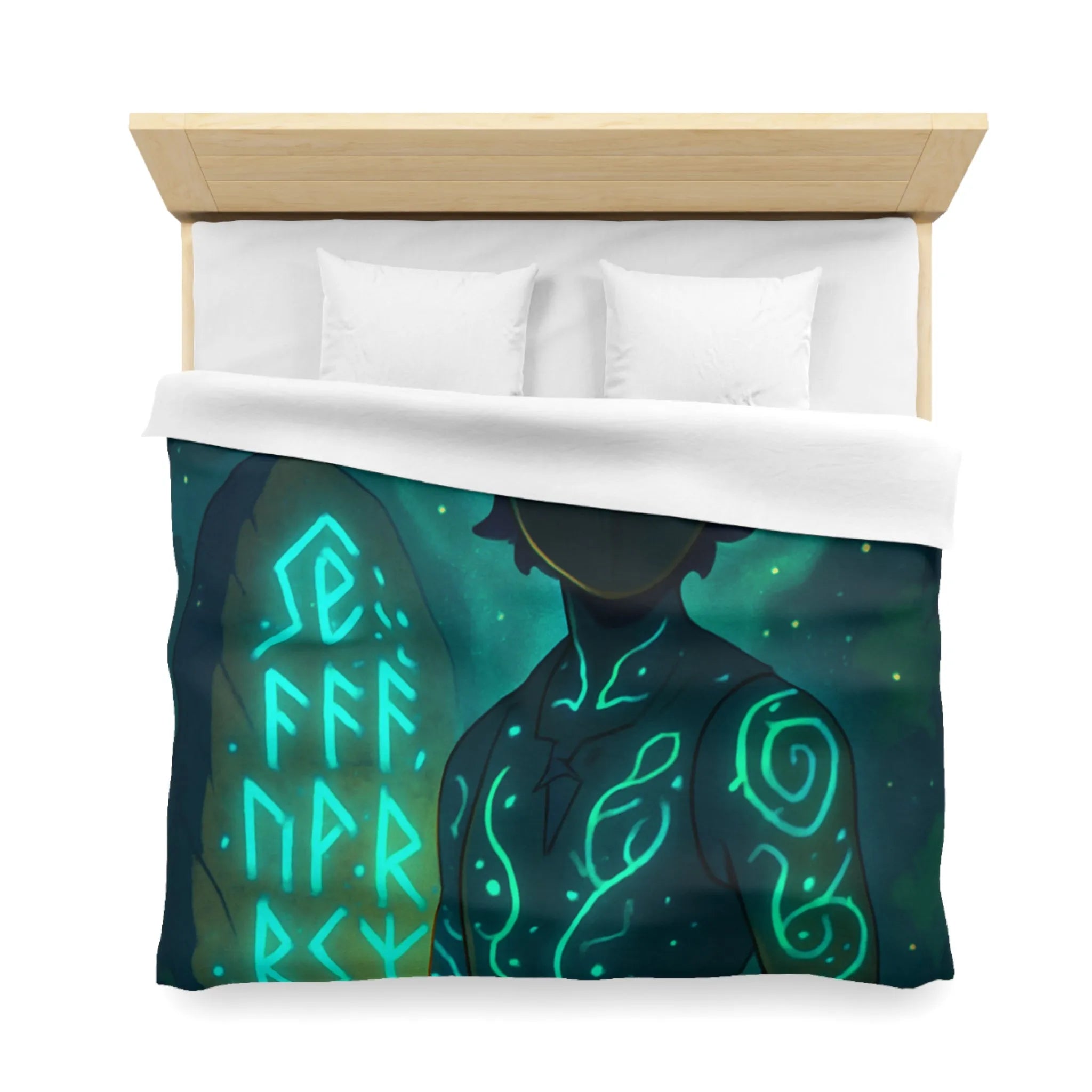 Housse de couette enchantée avec personnage masqué et runes dans une forêt mystique