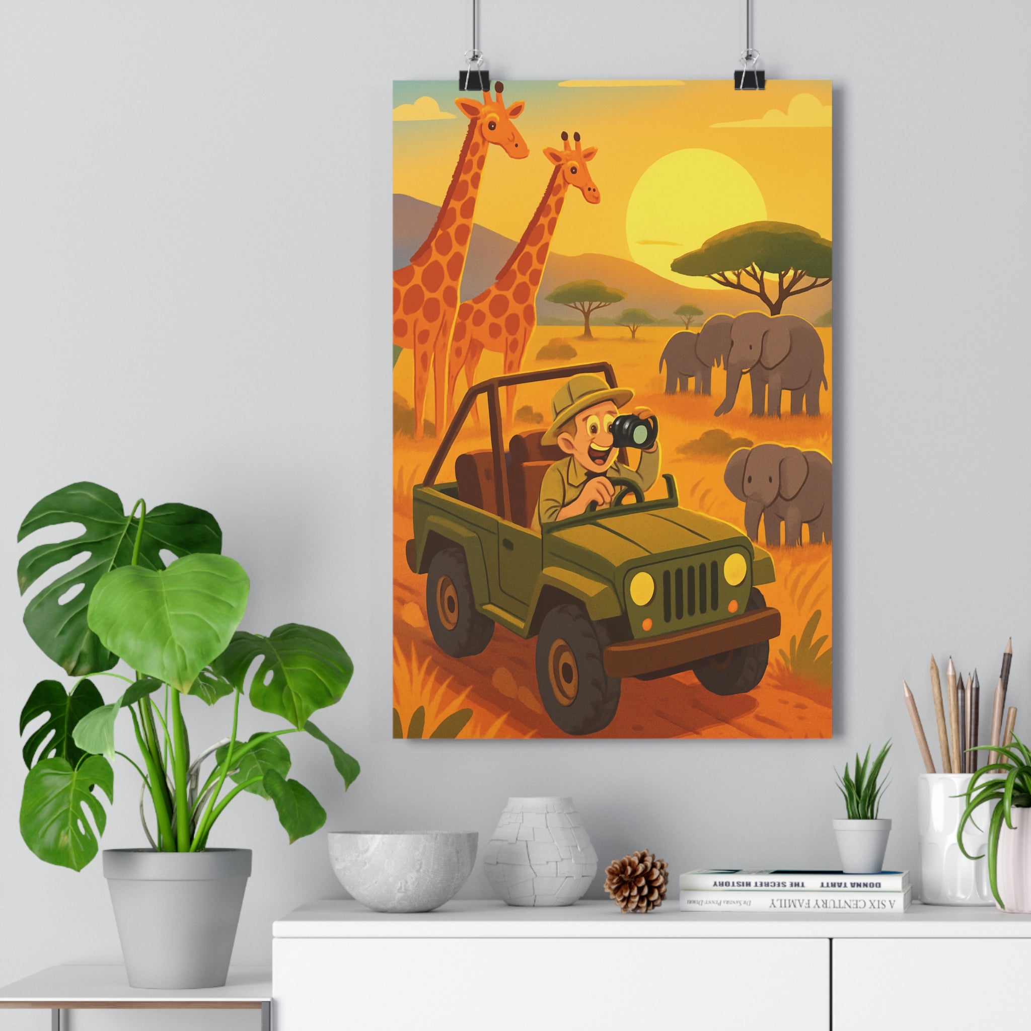 Poster décoratif aventure safari explorateur jeep verte girafes éléphants savane coucher soleil chambre salon
