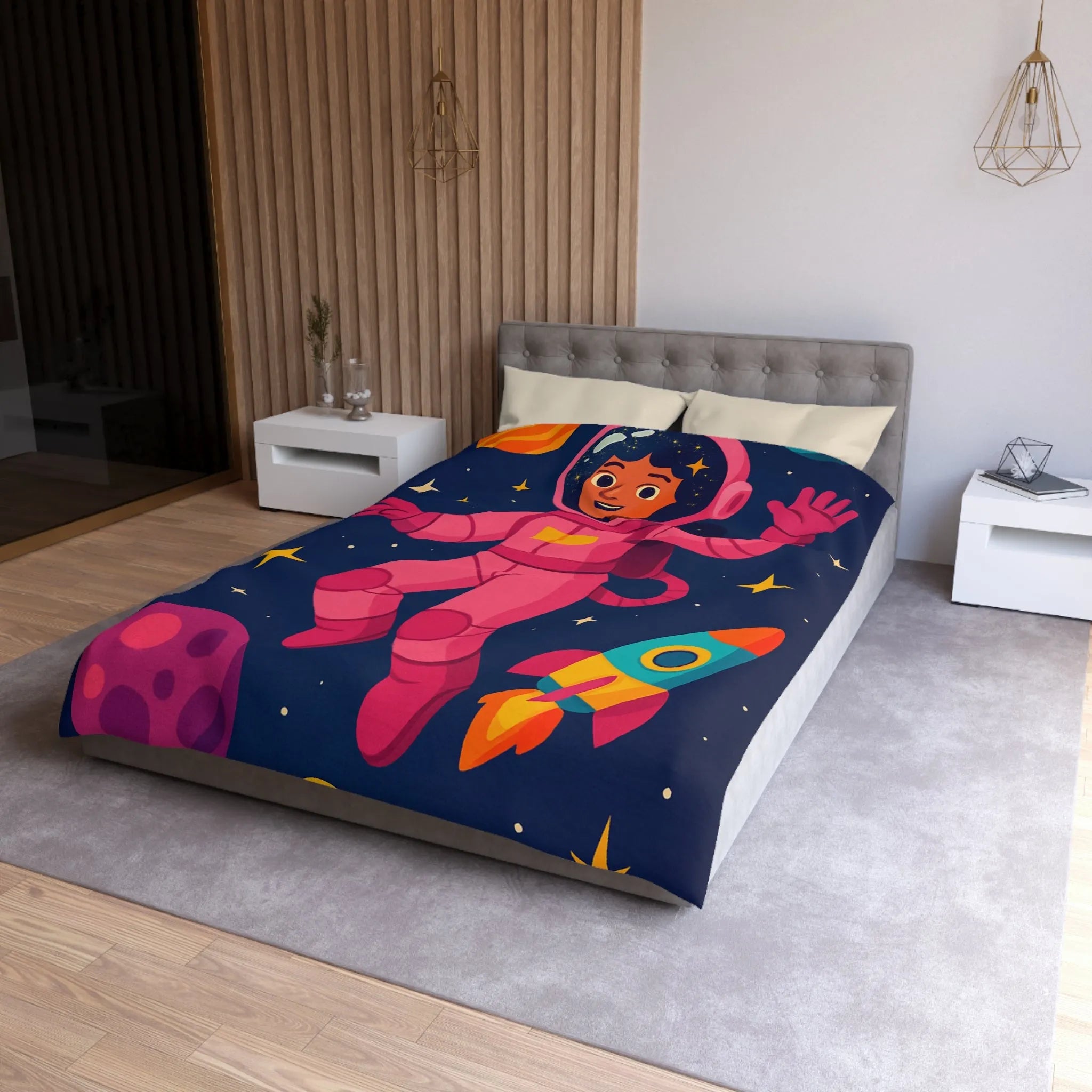 Housse de couette enfant avec astronaute rose et planètes colorées en fond spatial
