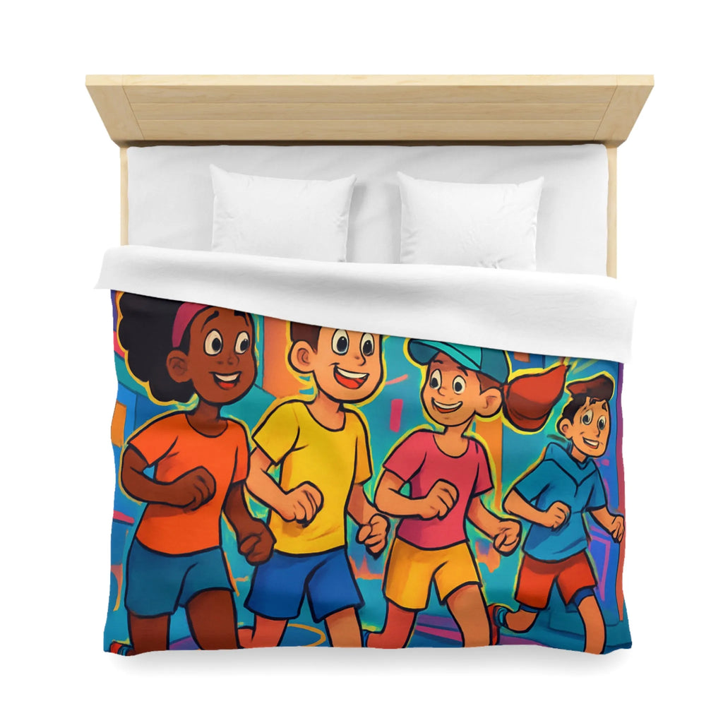 Ensemble d'enfants colorés courant en ville, illustration dynamique pour housse de couette vive