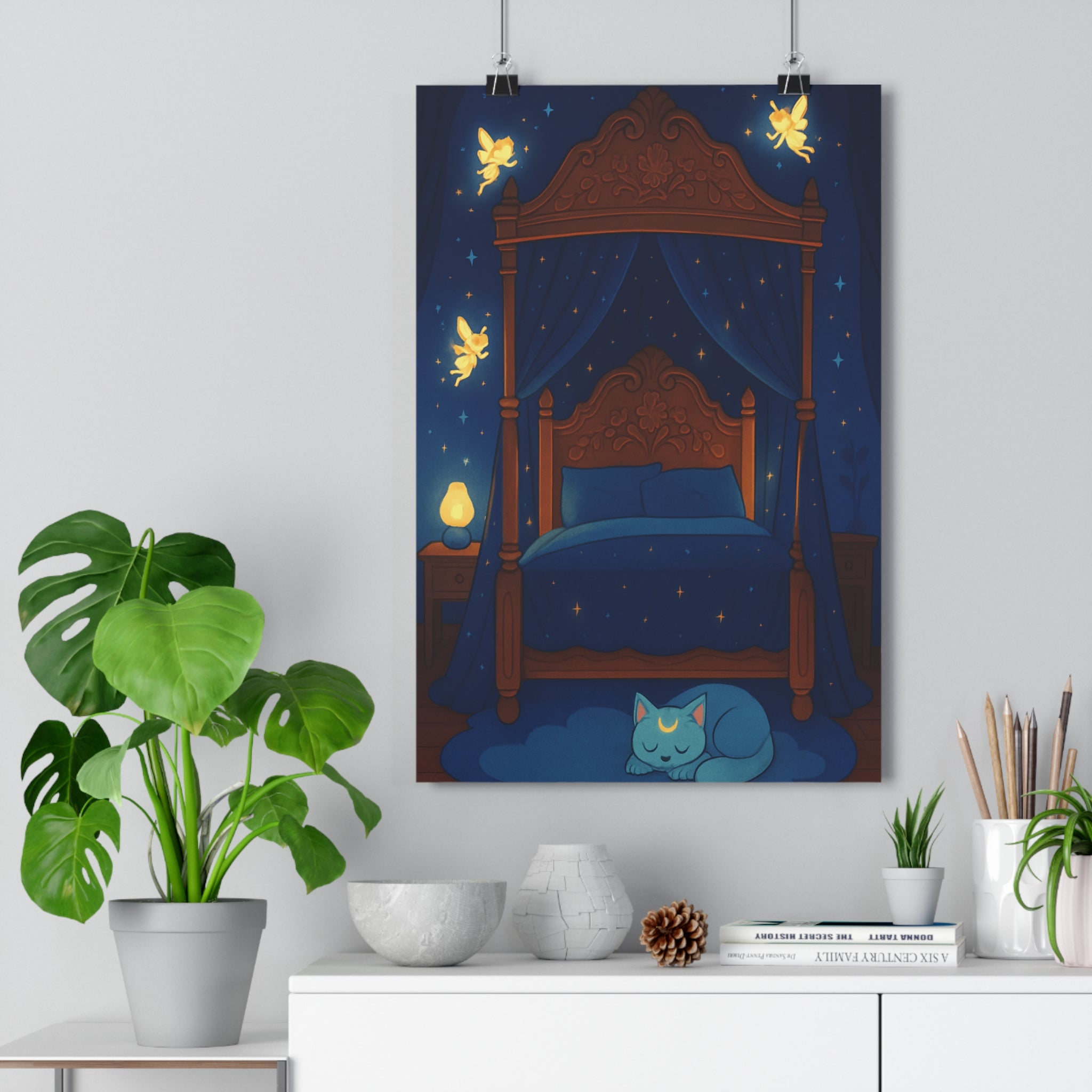 Poster décoratif féerique magique bleu profond rêveur chambre enfant fées étoiles chat bois moelleux