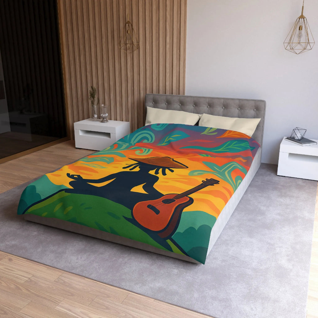 Housse de couette avec silhouette méditative et nature vibrante sous coucher de soleil coloré