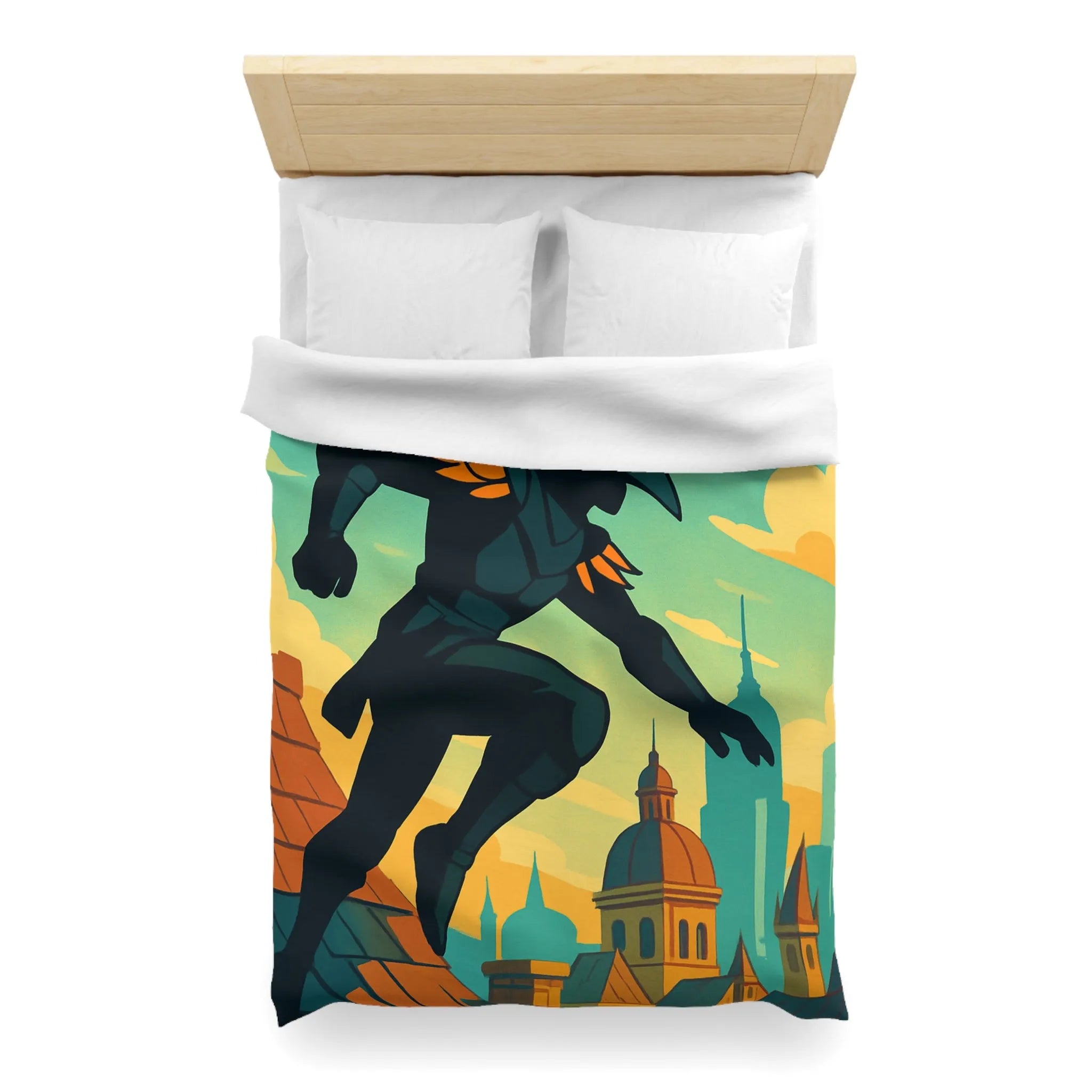 Housse de couette artistique avec silhouette et oiseau sur un toit urbain animé