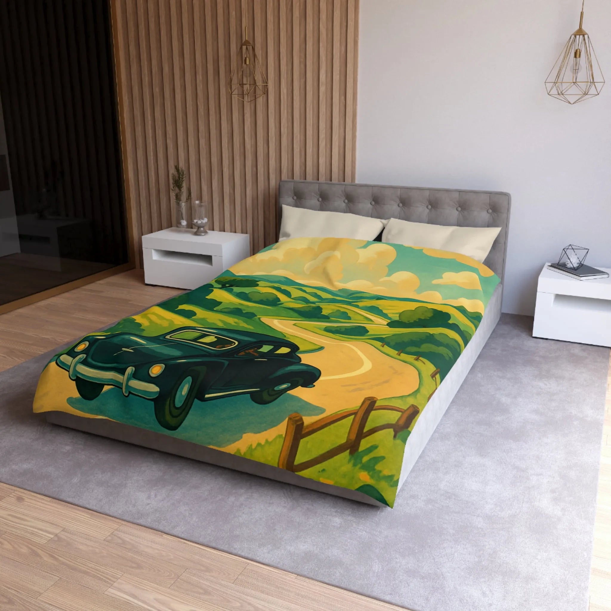 Charmante voiture rétro sur route sinueuse à travers collines verdoyantes et ciel ensoleillé