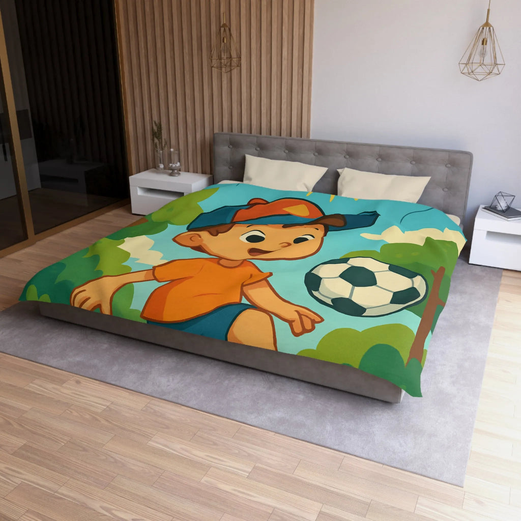 Housse de Couette Enfantine avec Garçon Jouant au Football Sous Soleil et Ballons
