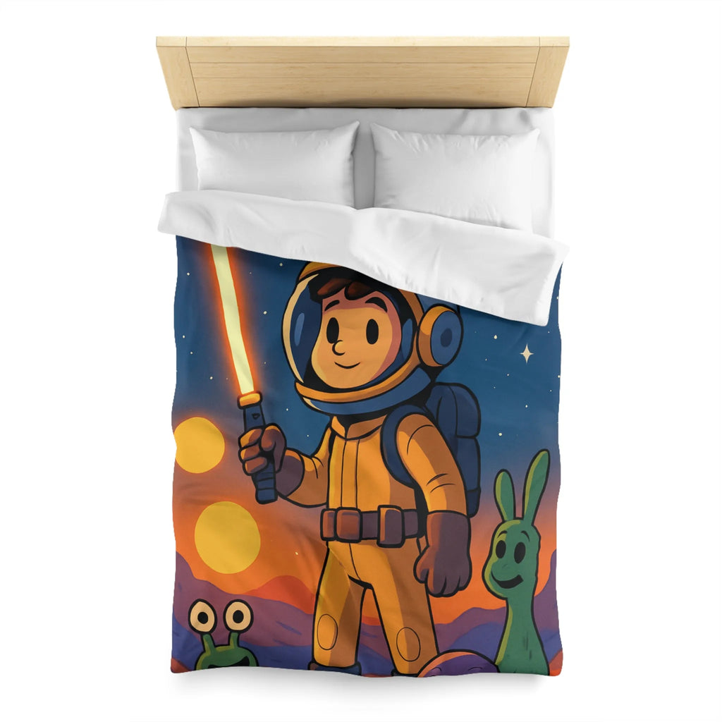 Adorable Espace: Astronaute Enfant Avec Épée Lumineuse Et Créatures Amusantes Sur Une Planet