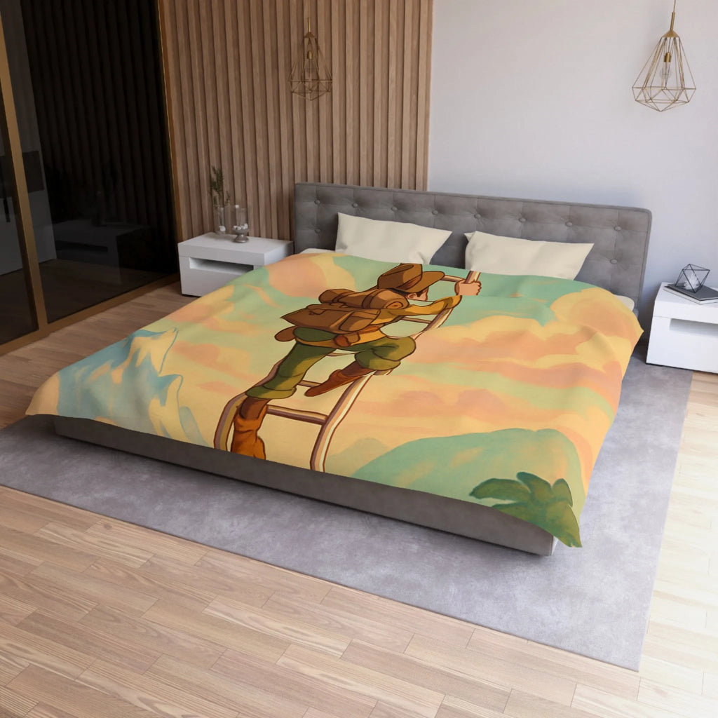 Housse de couette avec aventurier grimpant échelle vers ciel pastel et montagnes lointaines
