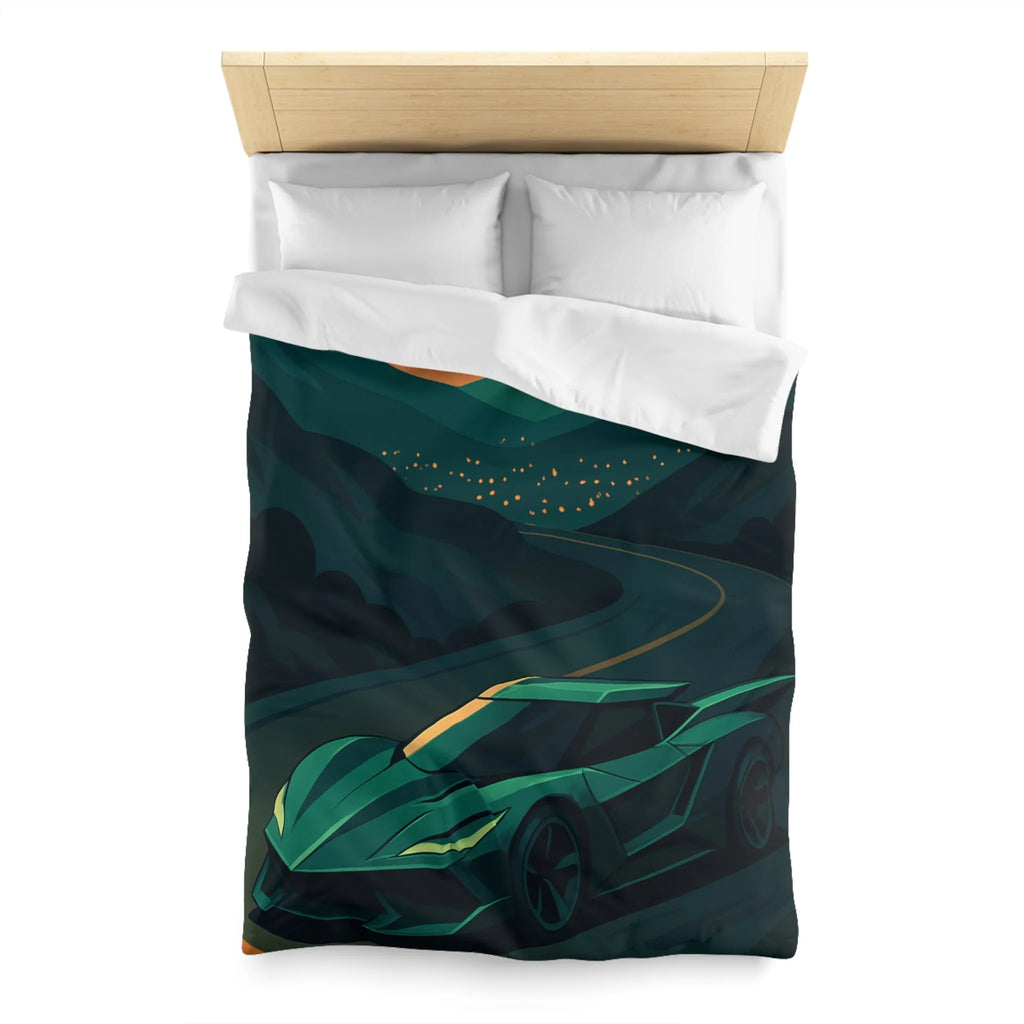 Housse de couette design voiture de sport moderne sur route sinueuse au crépuscule