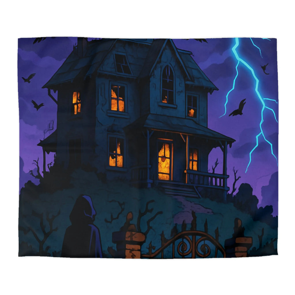 Housse de couette intrigante avec manoir hanté, éclairs et corbeaux sous ciel orageux