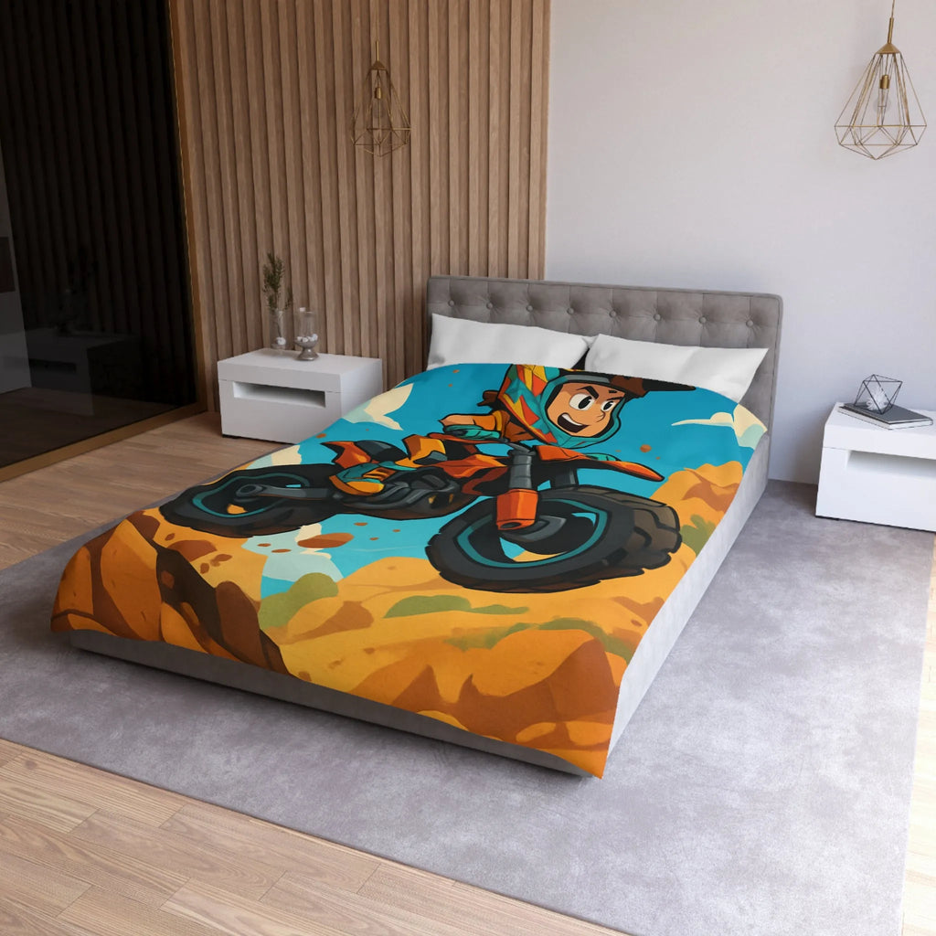 Housse de couette enfant motocross orange avec paysage montagneux et ciel bleu vif