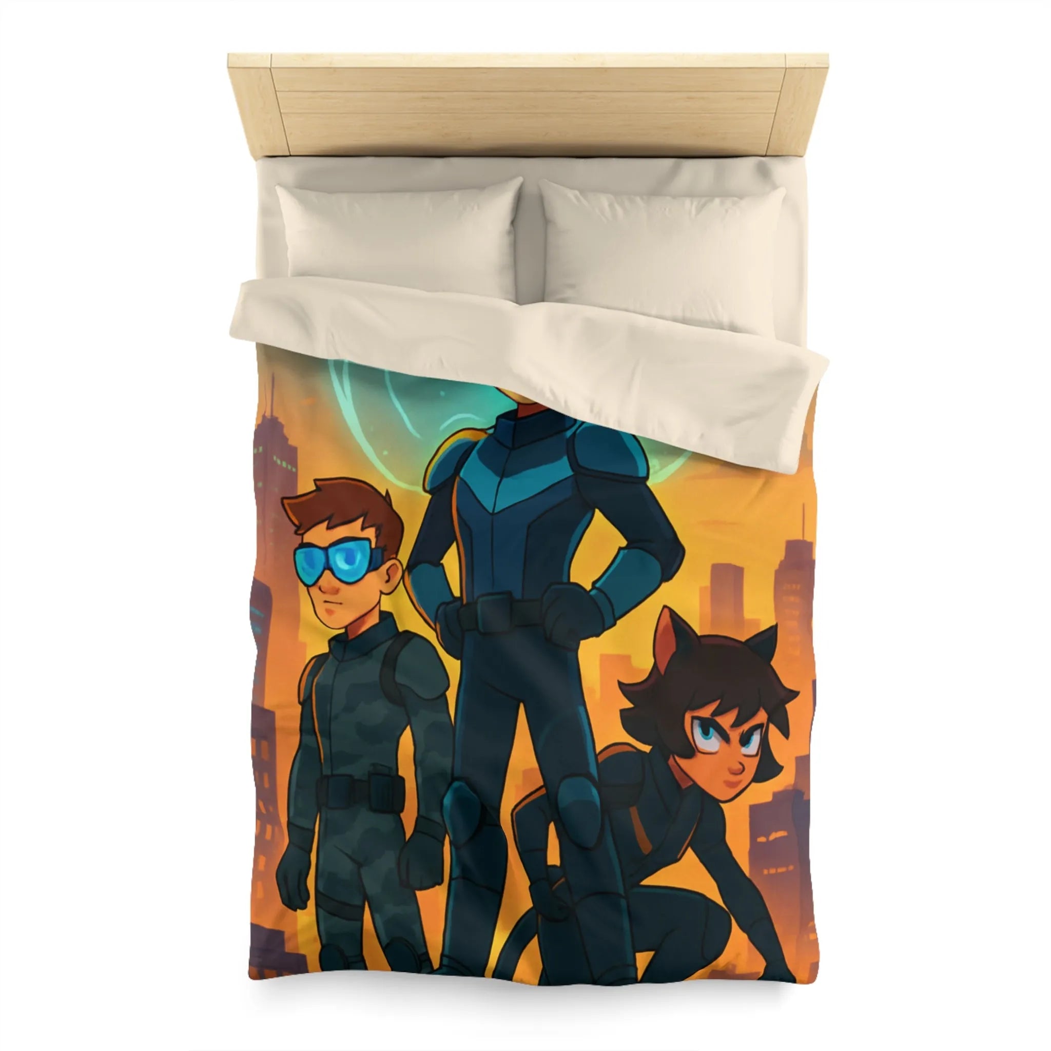 Ensemble d'aventure animé avec enfants héros sur fond urbain au crépuscule