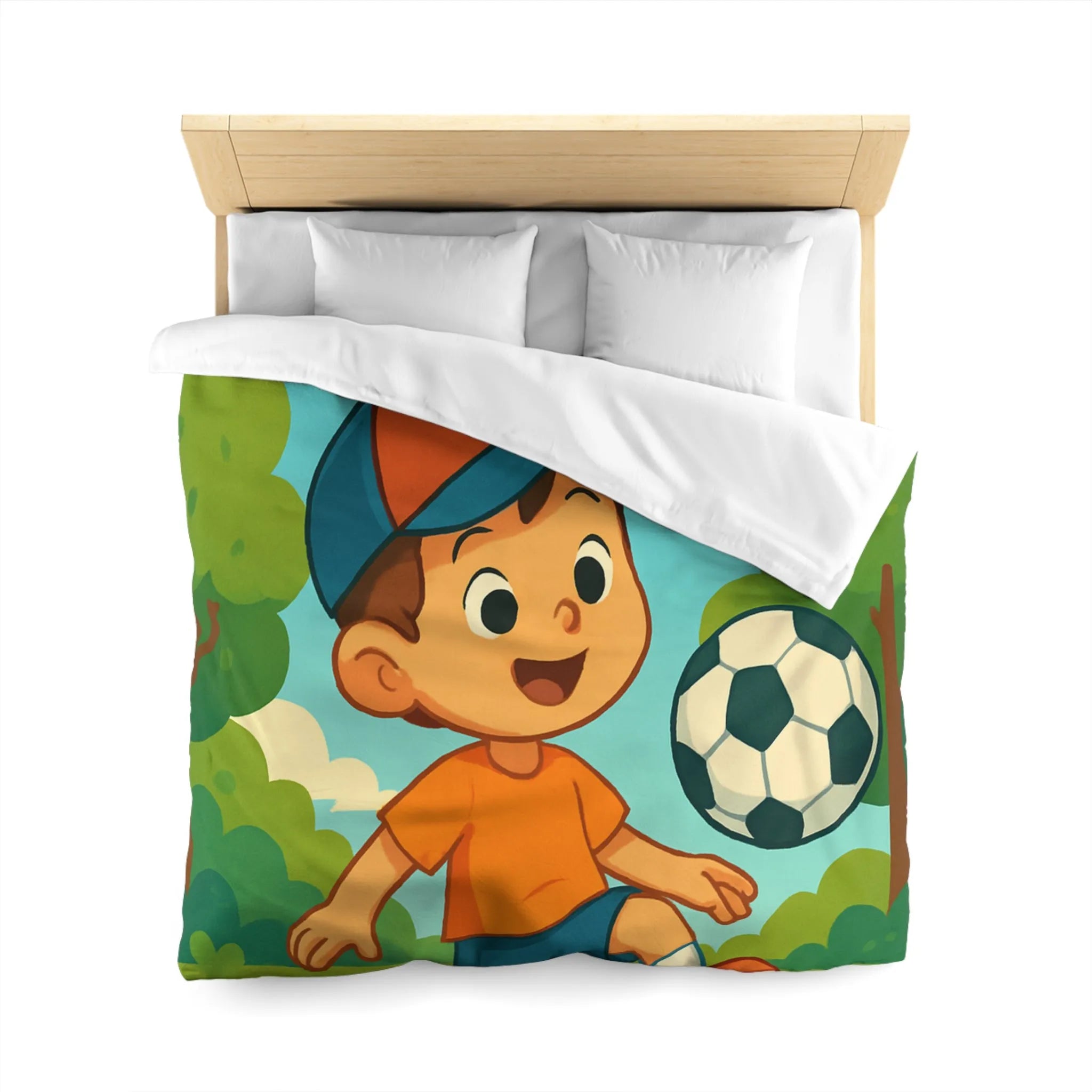Housse de Couette Enfantine avec Garçon Jouant au Football Sous Soleil et Ballons