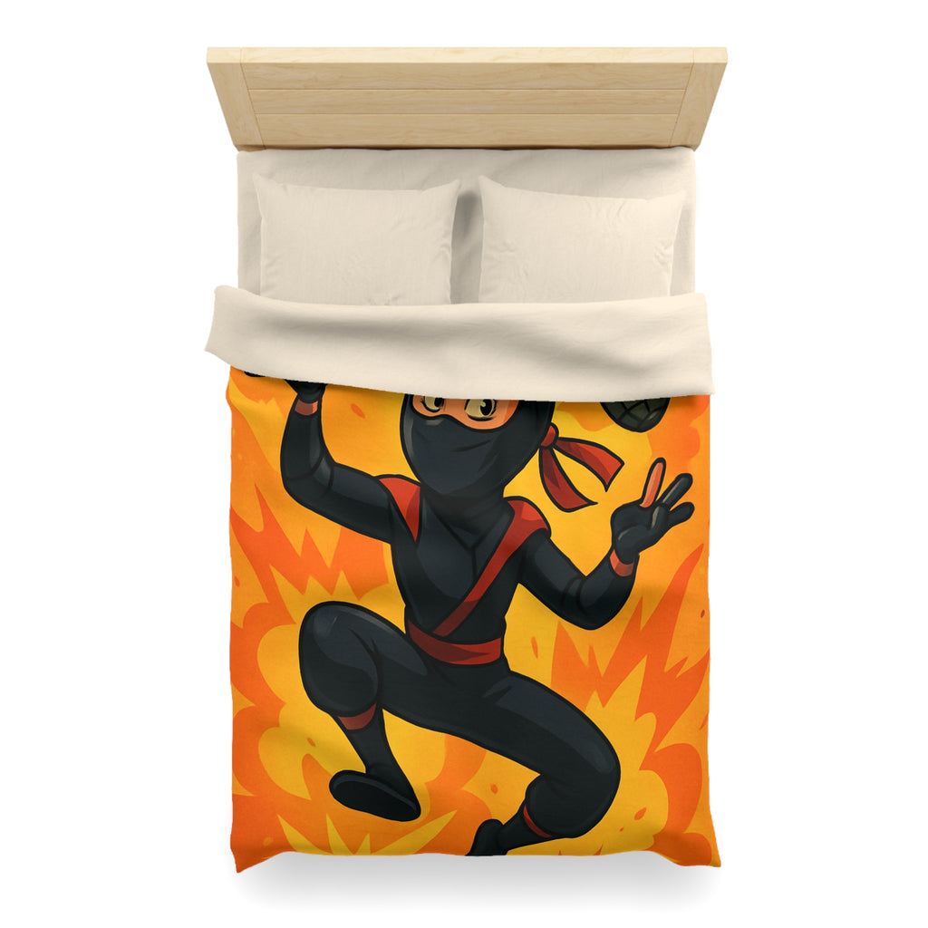 Housse de couette ninja dynamique avec explosion et grenades en fond orange vibrant