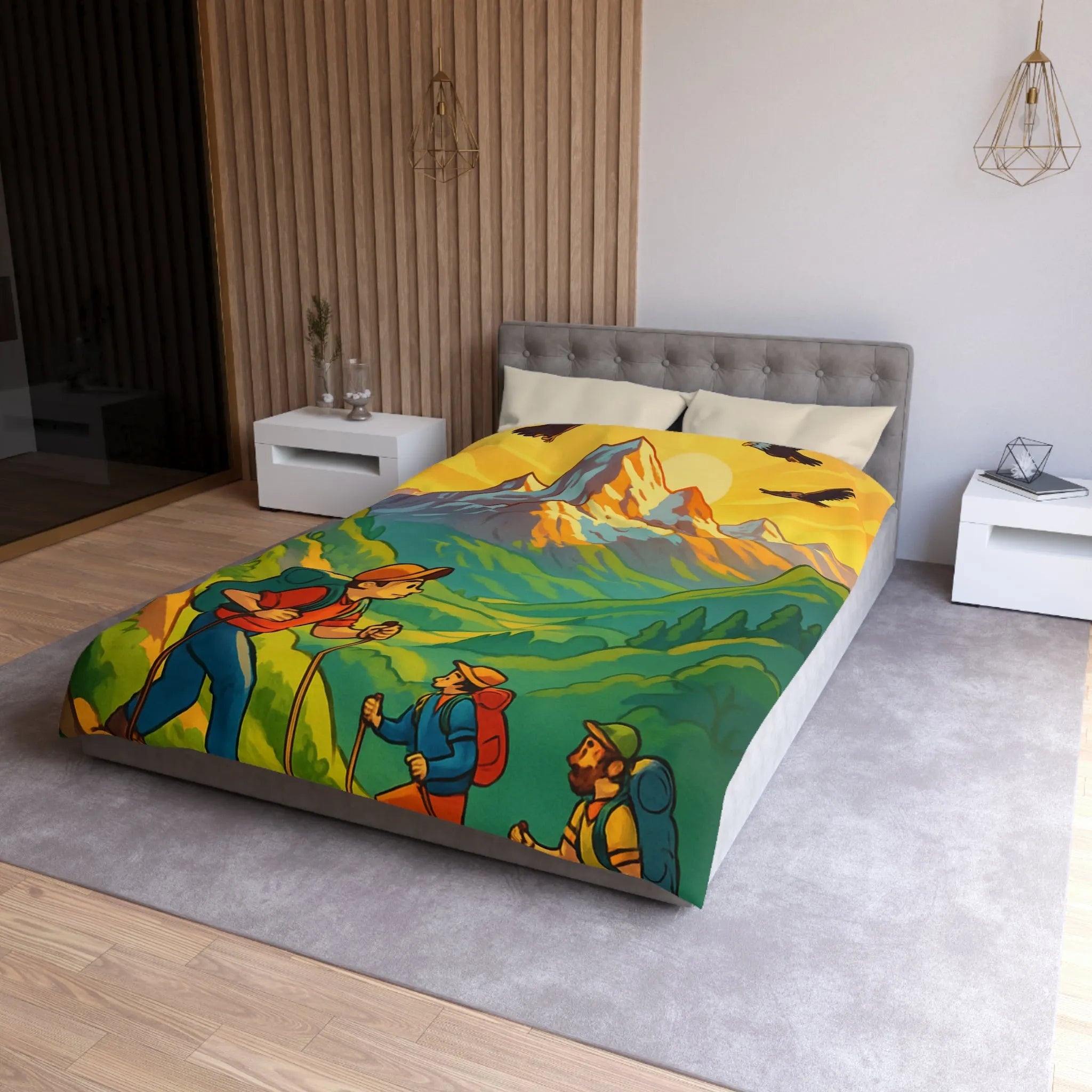 Explorez les sommets alpins en randonnée avec des aigles majestueux et un lever de soleil