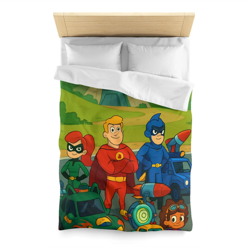Housse de couette enfant avec super-héros et véhicules colorés dans paysage cartoon vibrant