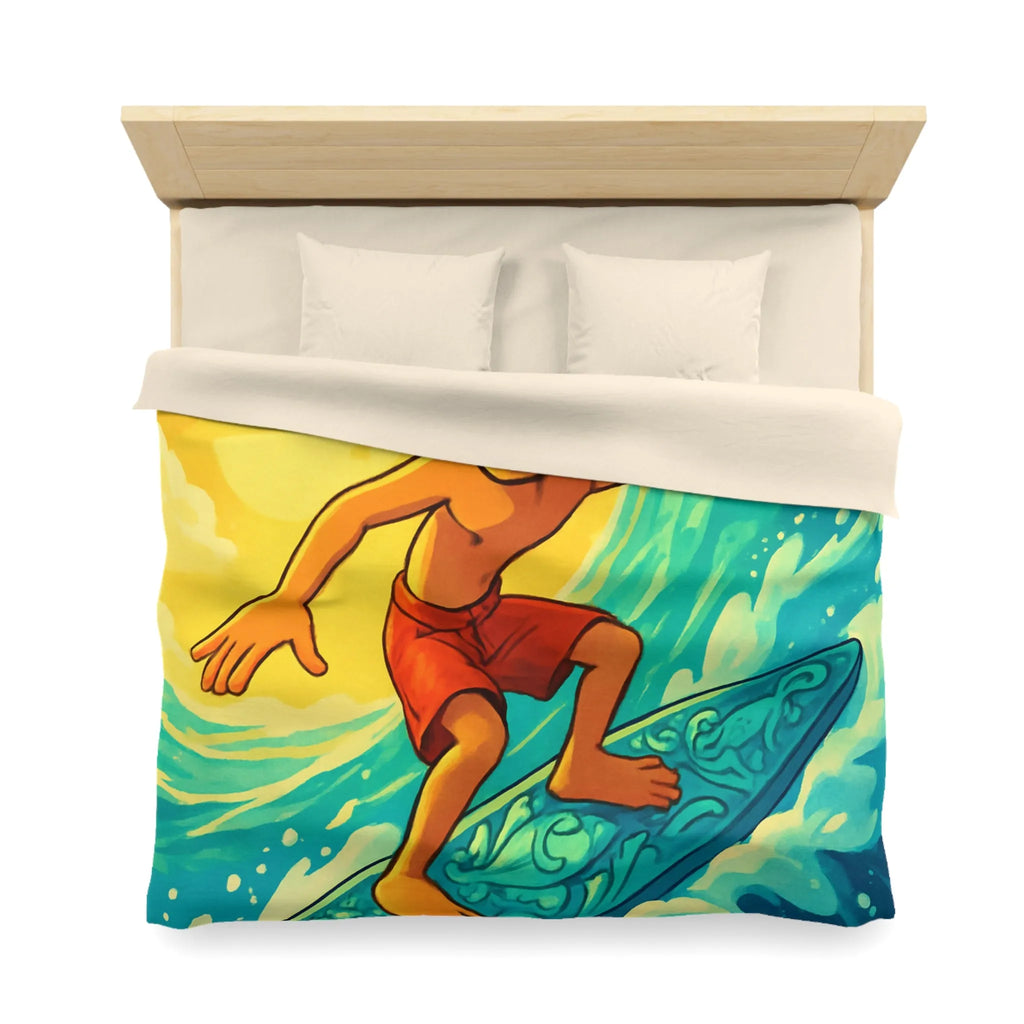 Enfant vibrant surfe sur vague turquoise sous ciel jaune vif artistique et joyeux