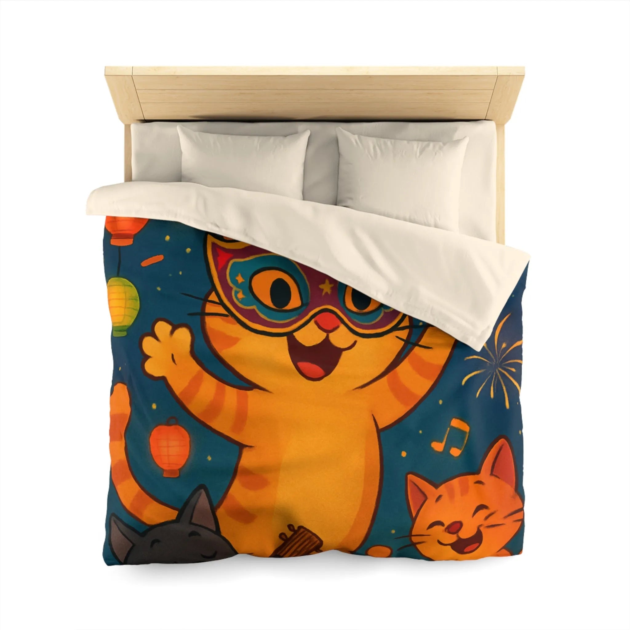 Housse de couette festive avec chats joyeux, feux d'artifice et lanternes colorées