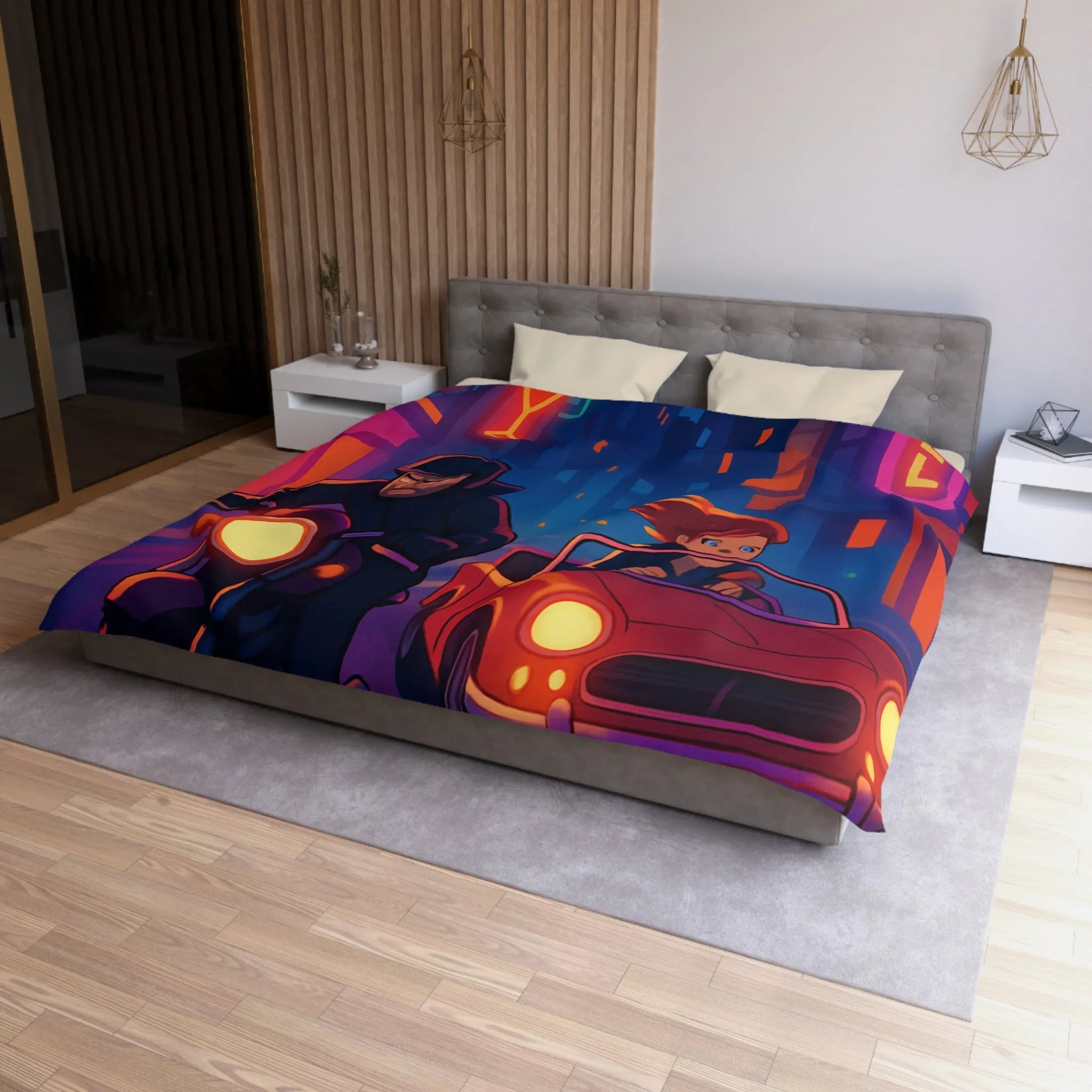 Housse de couette illustrant une scène urbaine nocturne animée avec moto et voiture