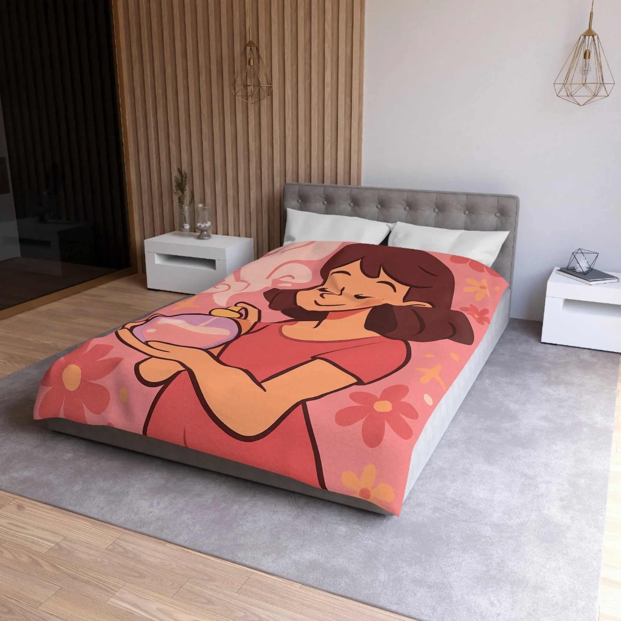 Housse de couette illustration parfum avec femme souriante tenue bouteille contre fond rose